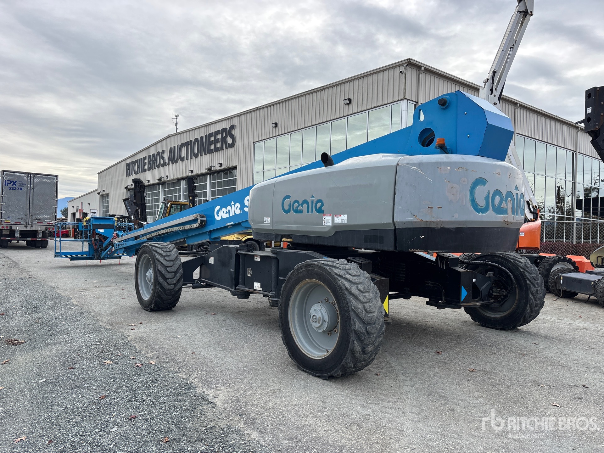2018 Genie S-125