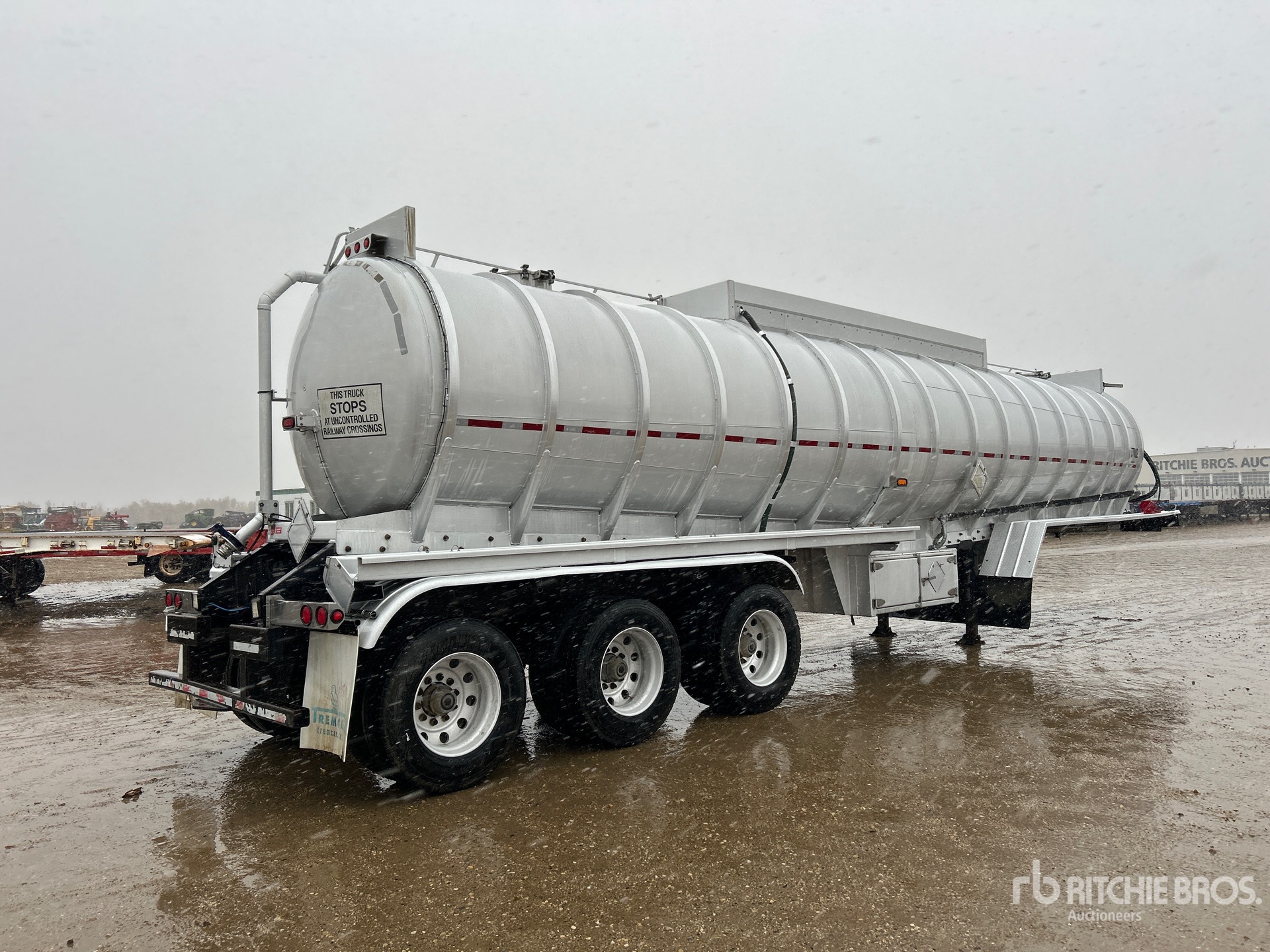 2011 Hutchinson 46000 L TRI/A