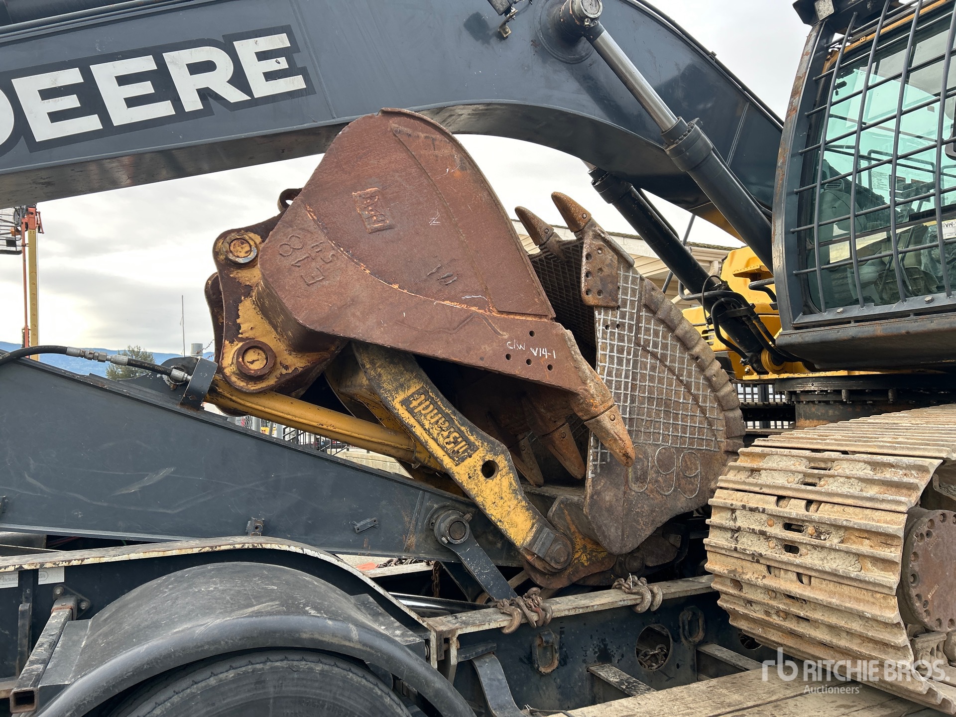 2011 John Deere 290G LC