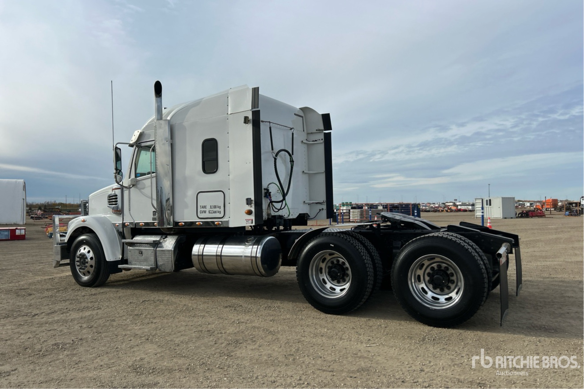 2018 Freightliner 122 SD