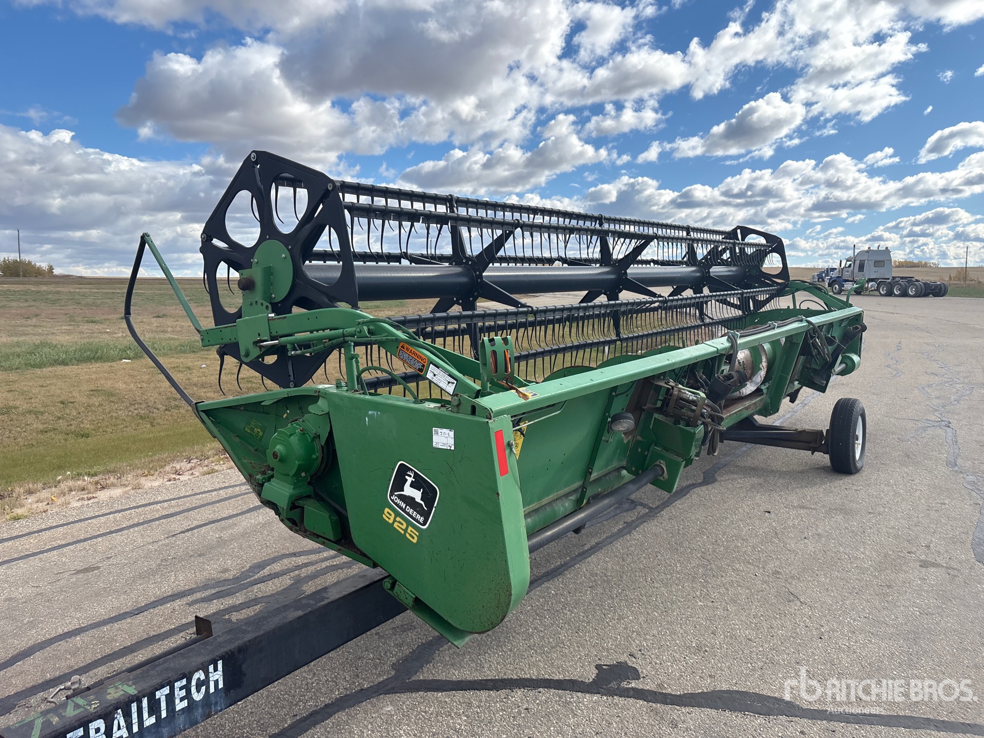 1996 John Deere 925