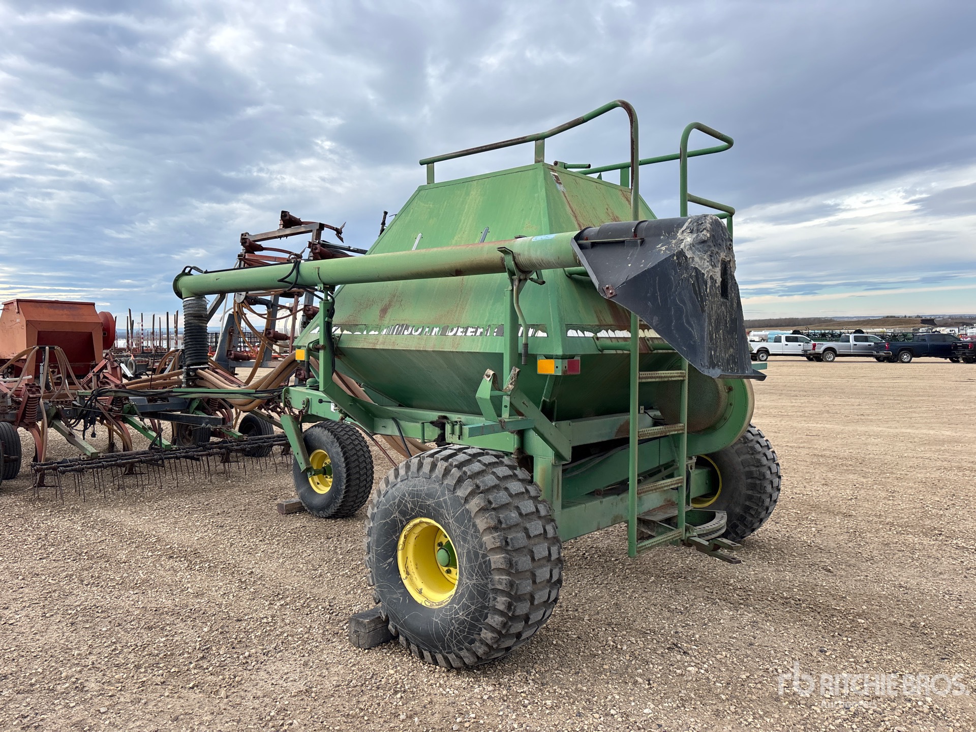 John Deere 777
