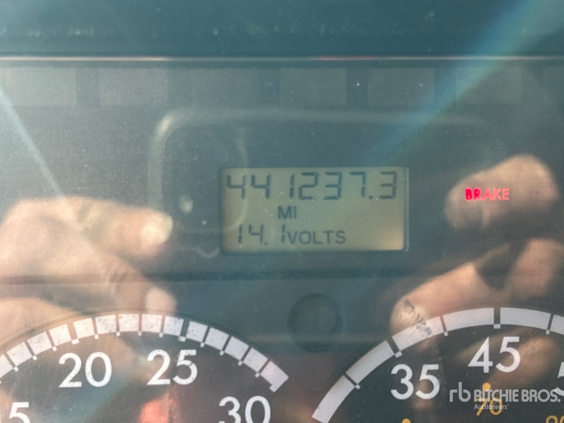 2007 Freightliner M2