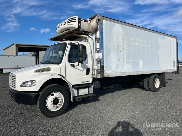 2005 Freightliner M2 Refrigerated Truck
