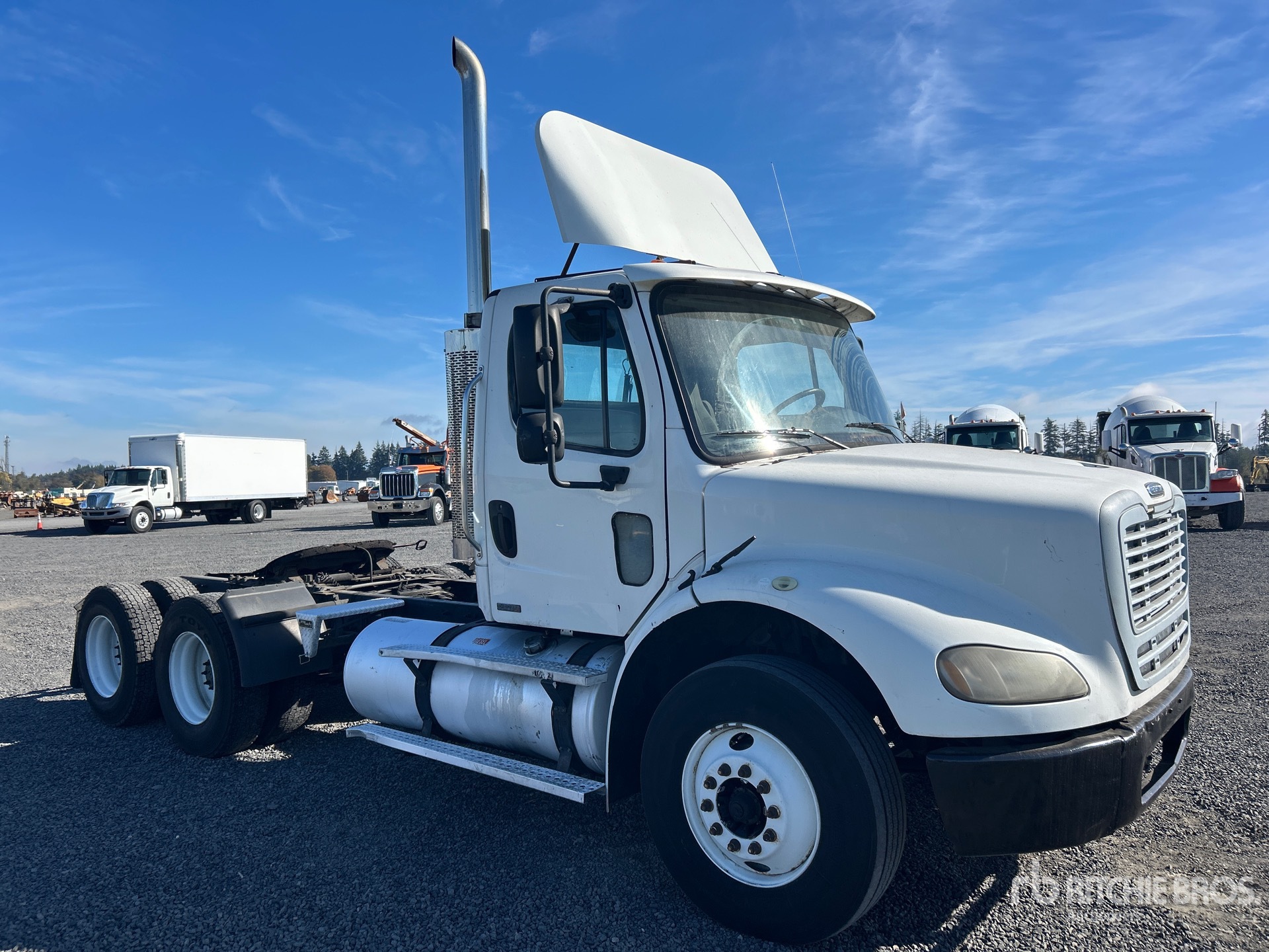 2006 Freightliner M2 112