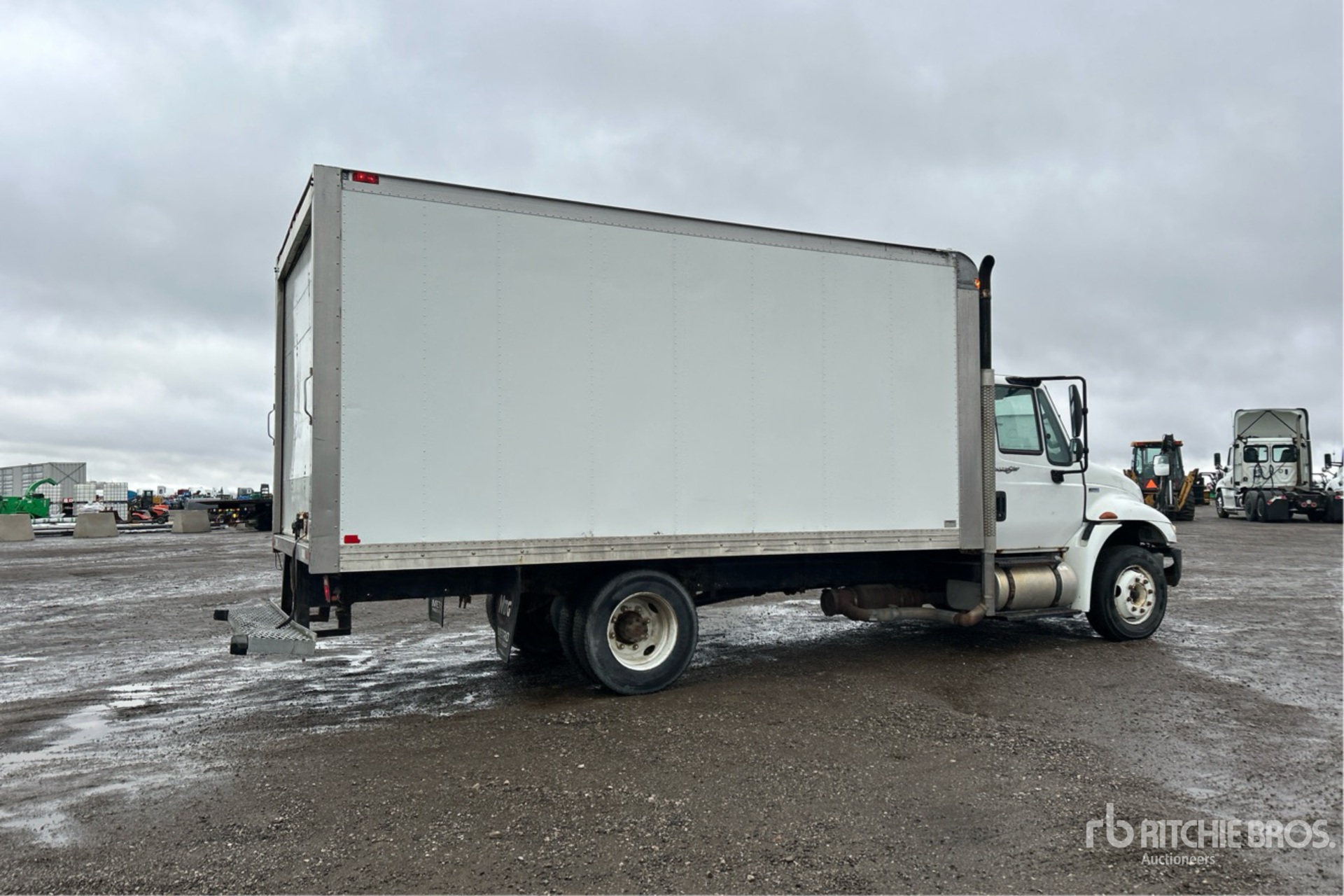 2011 International 4300