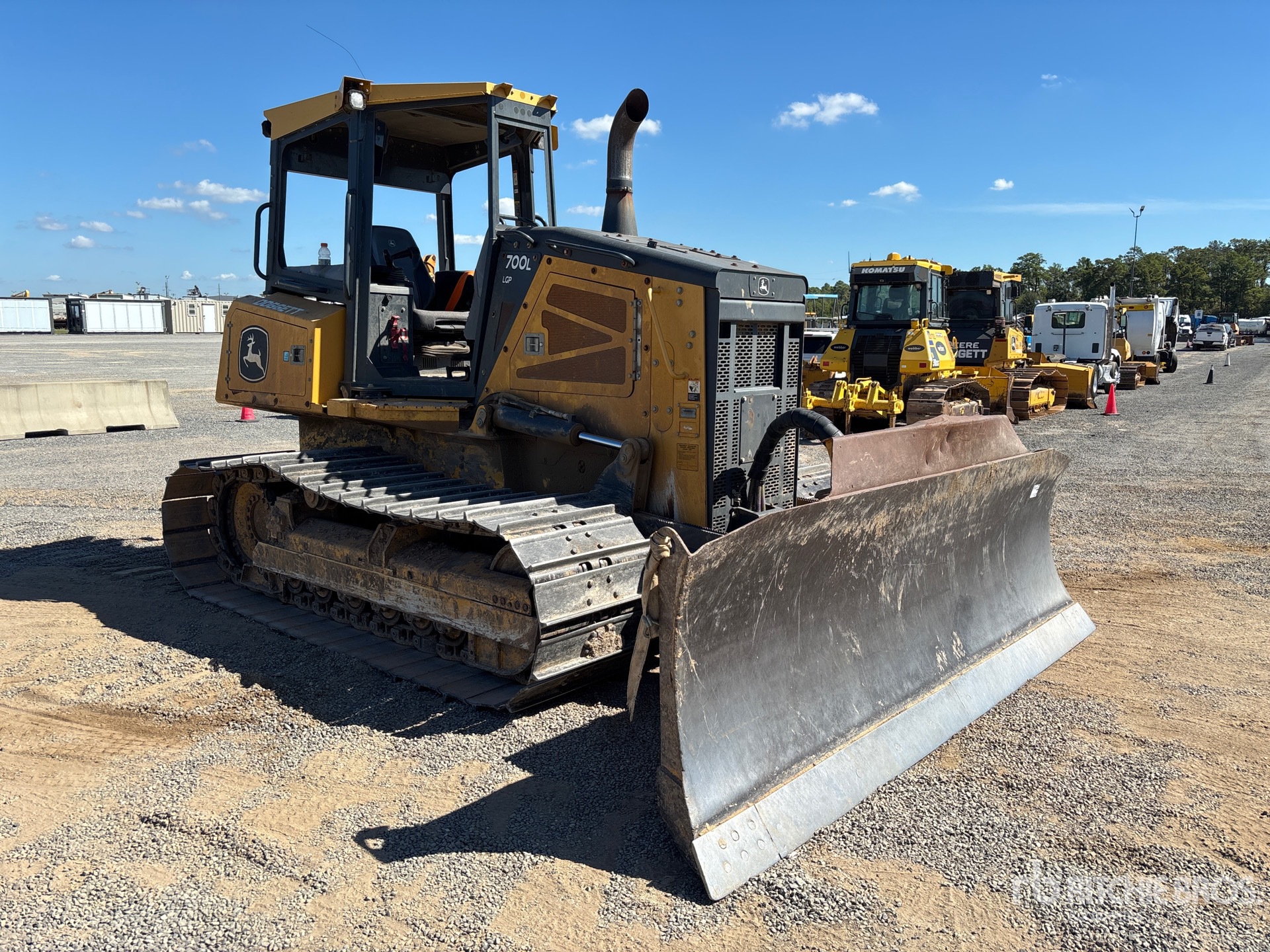 2021 John Deere 700L