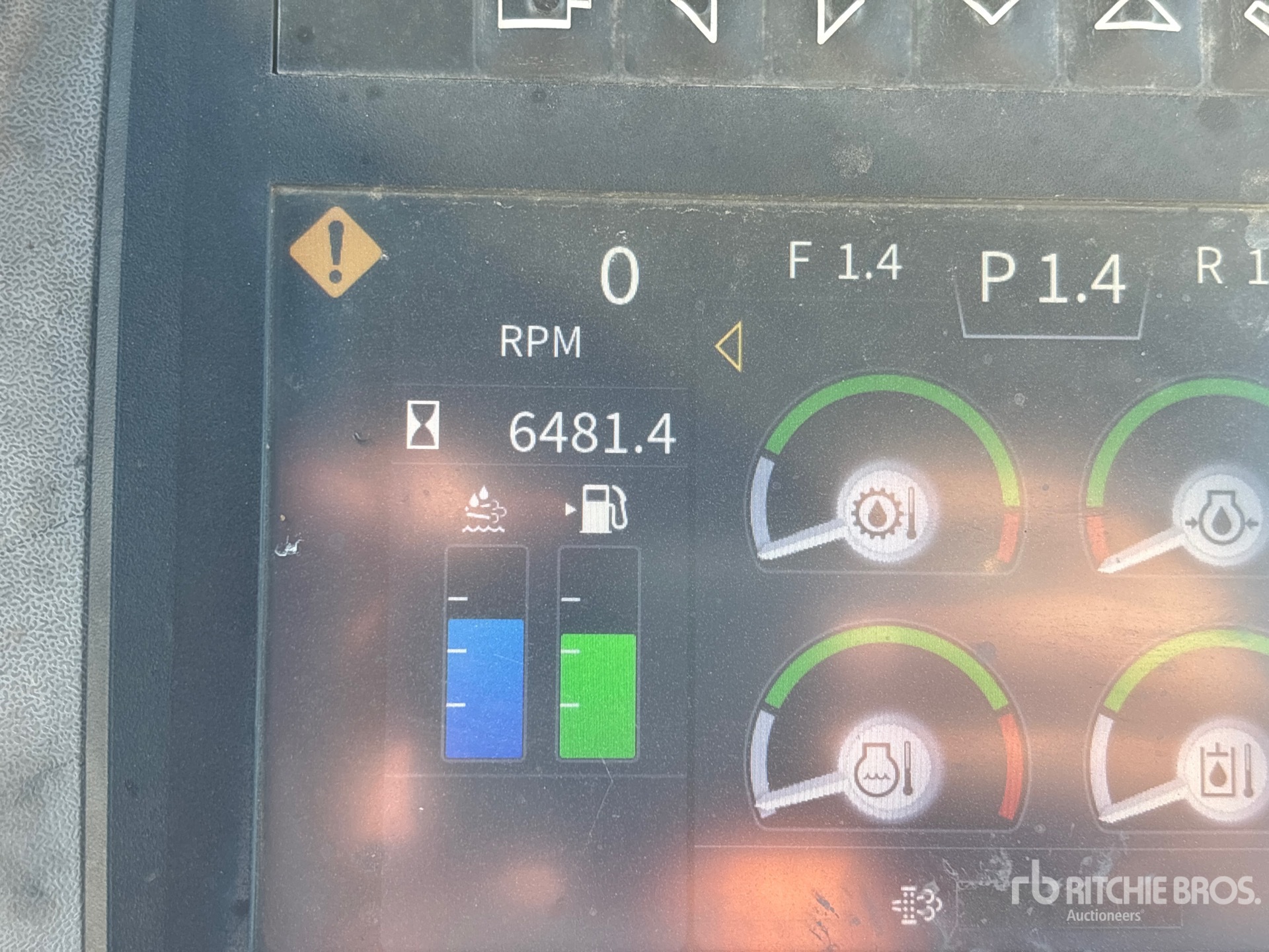 2021 John Deere 700L