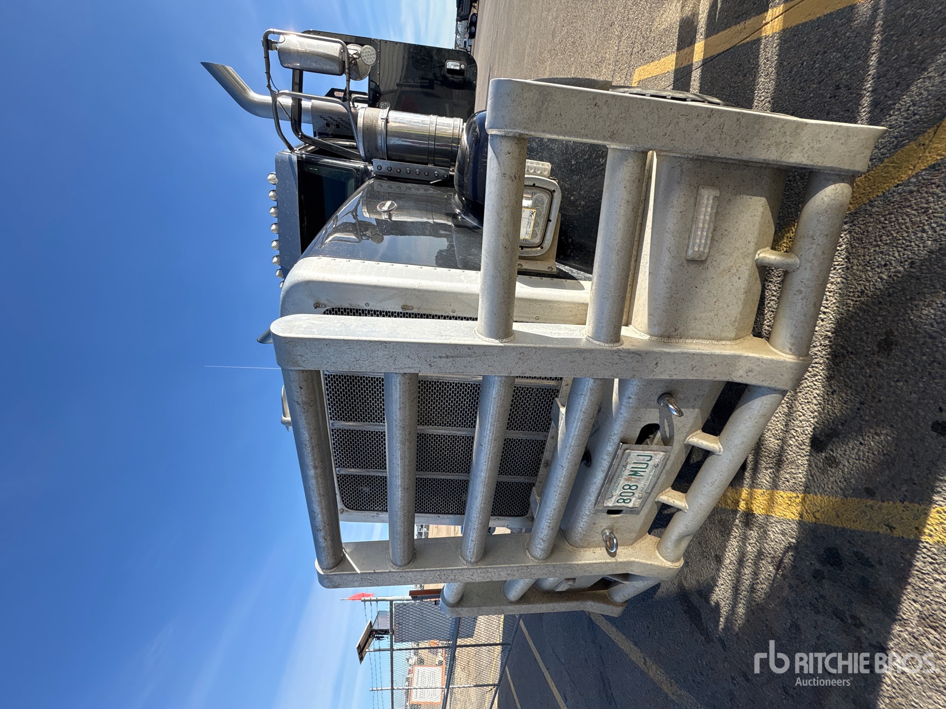2023 Peterbilt 367