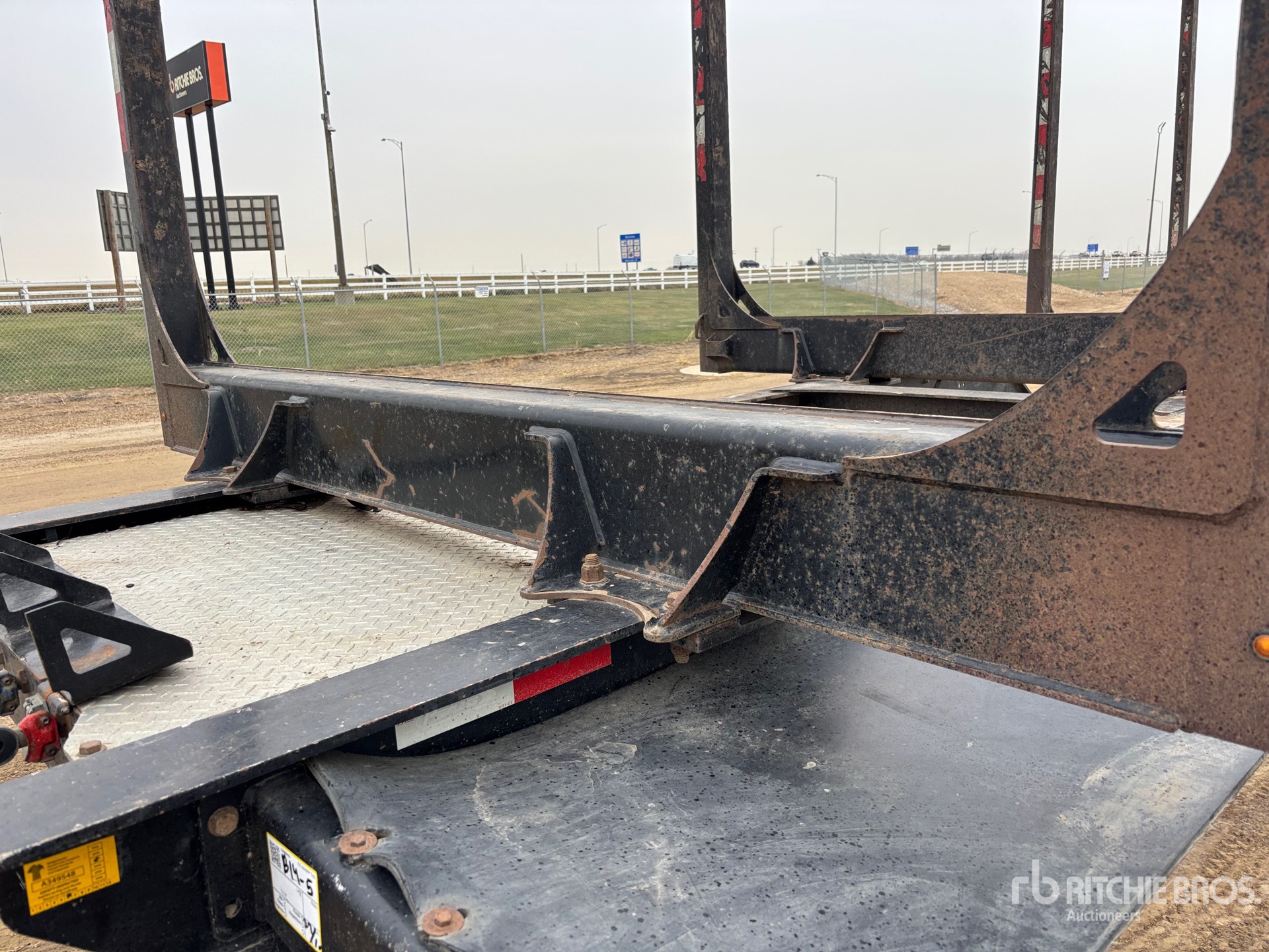 2023 Peerless 32 ft Super B-Train Lead Hayrack