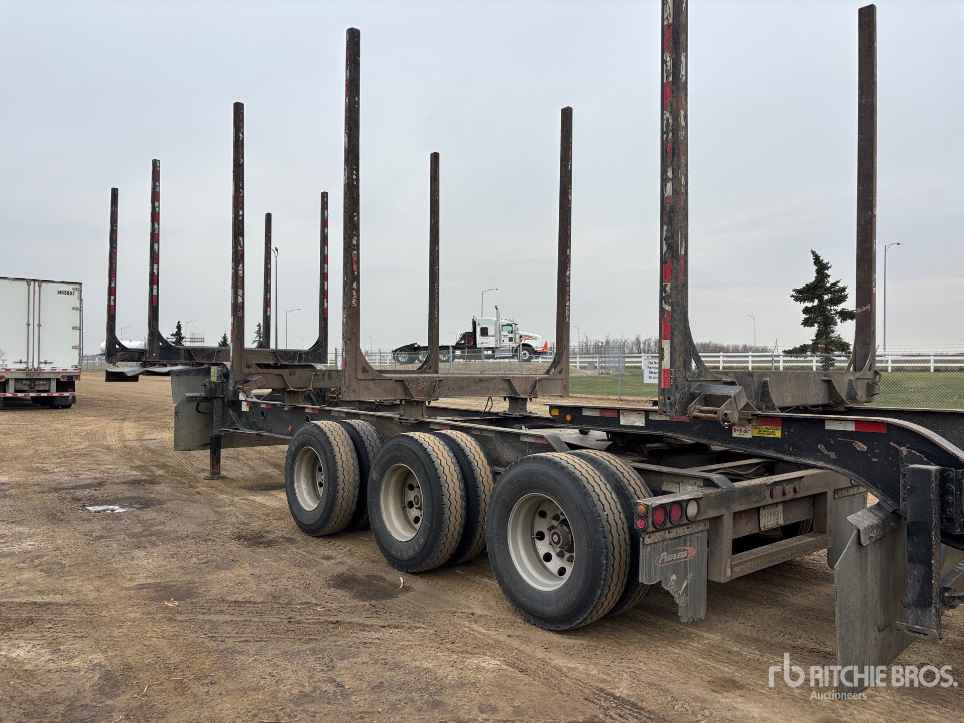 2023 Peerless 32 ft Super B-Train Lead Hayrack