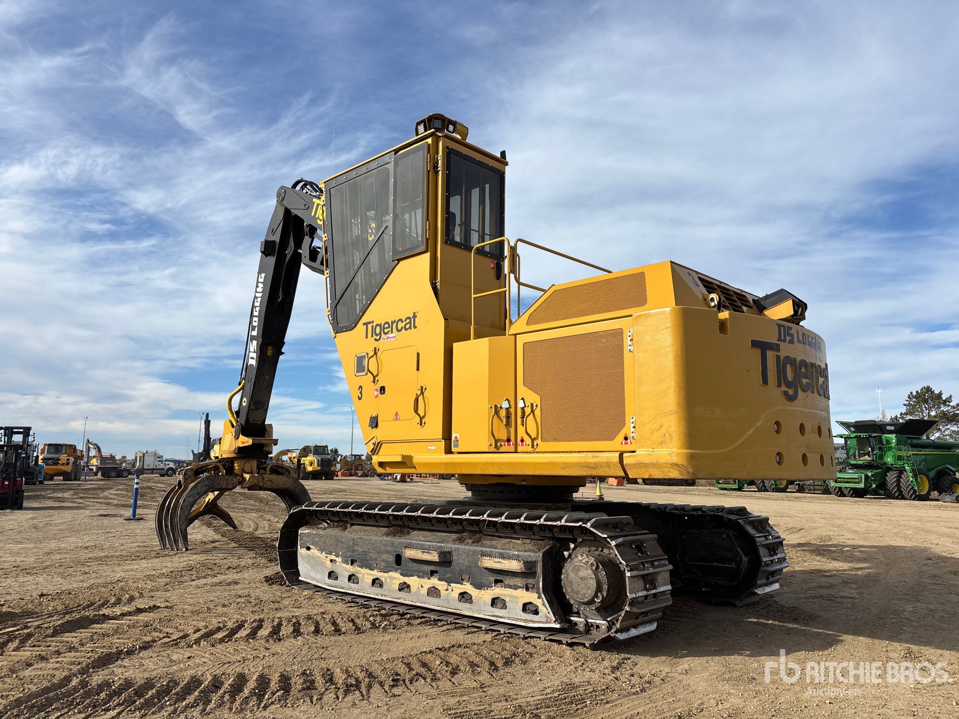 2023 Tigercat 875E