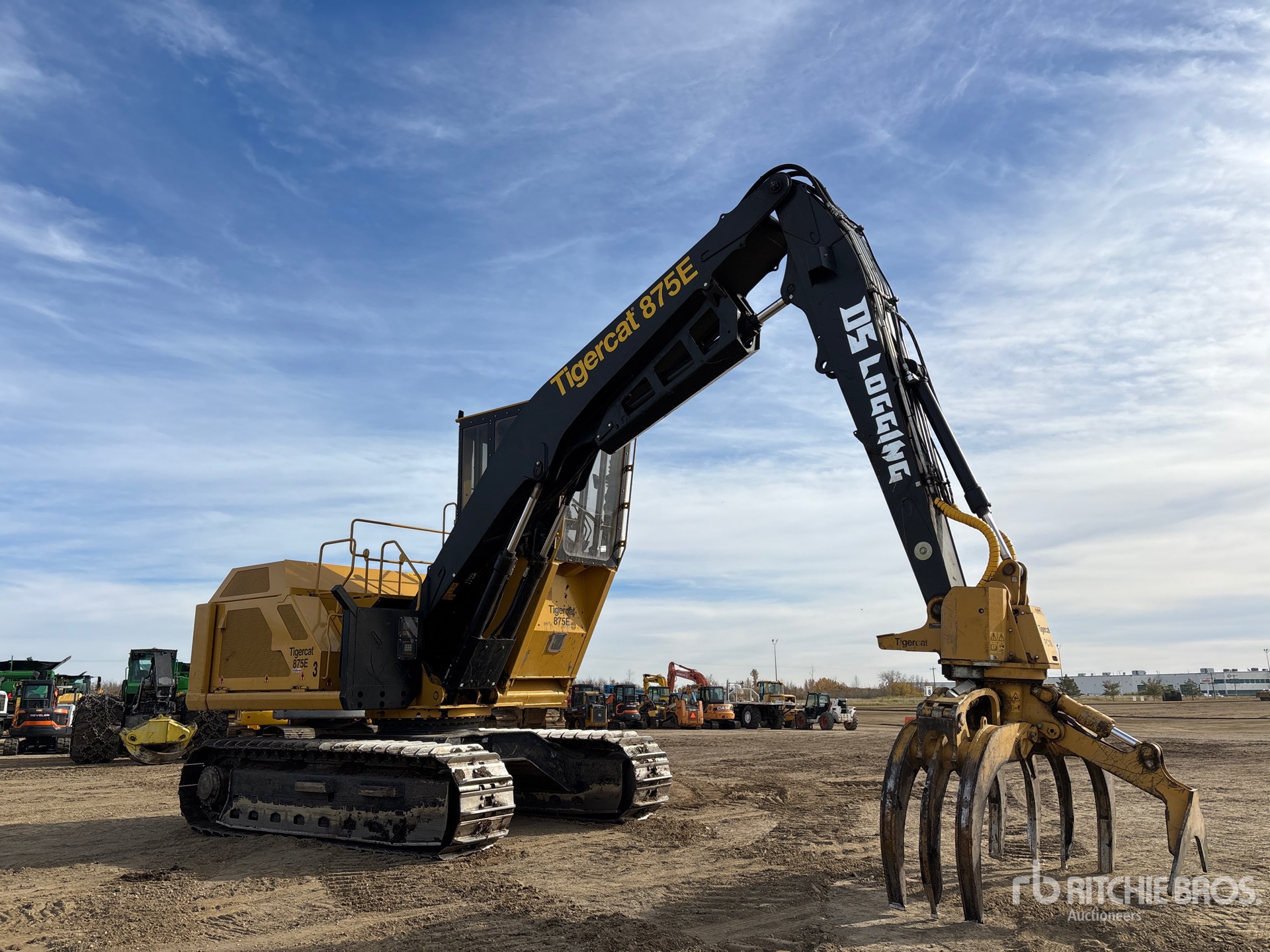 2023 Tigercat 875E