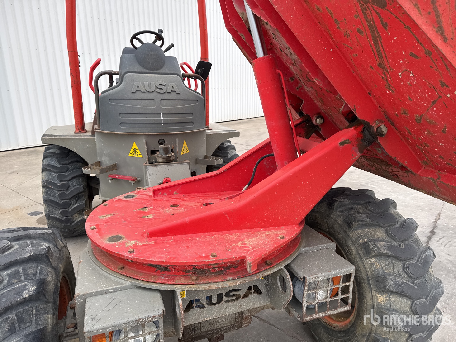 2013 Ausa D600APG