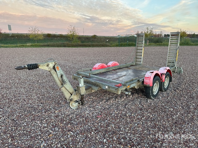 2013 Hubiere H212L 14CF Equipment Trailer