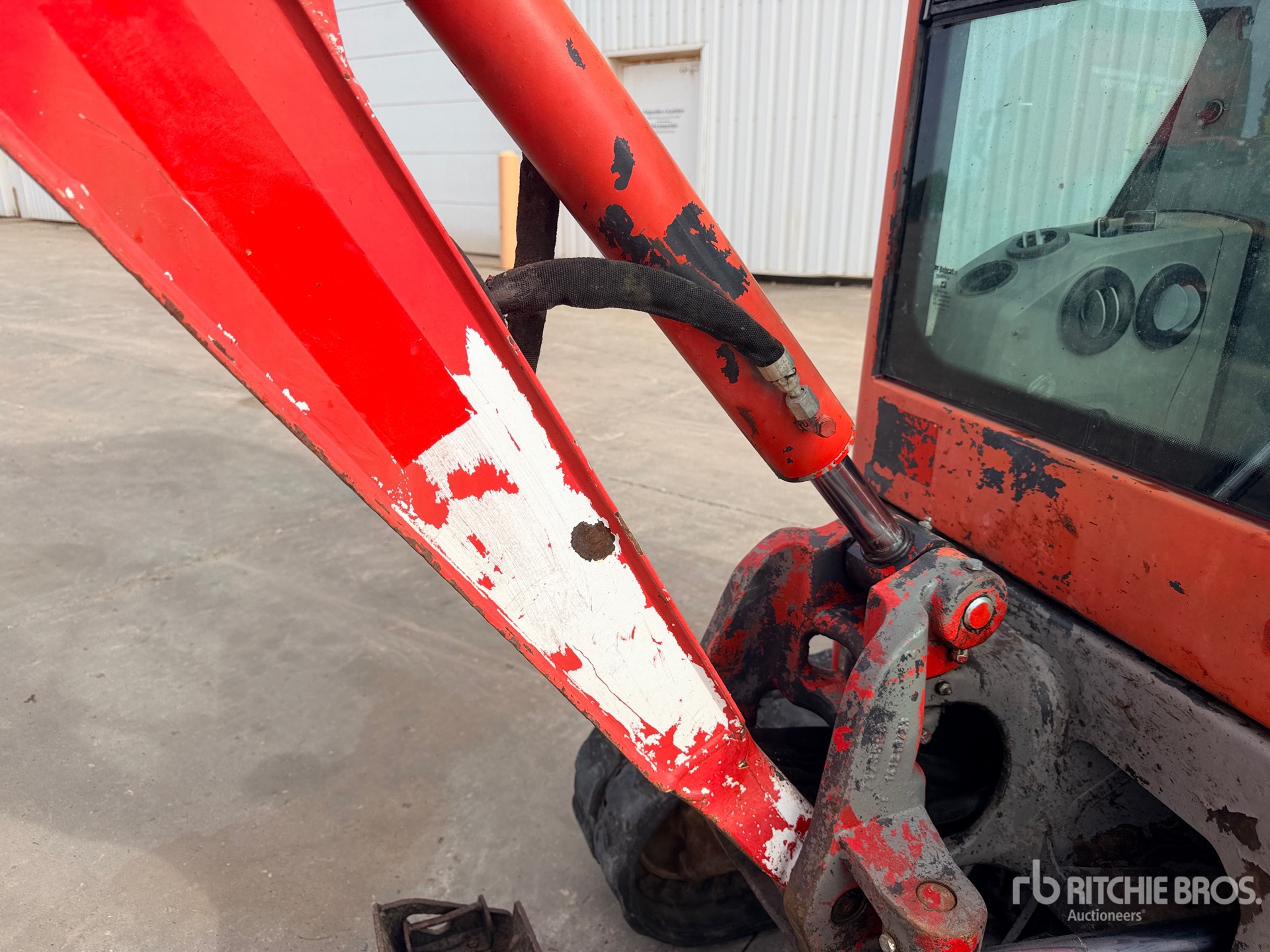 2015 Bobcat E17