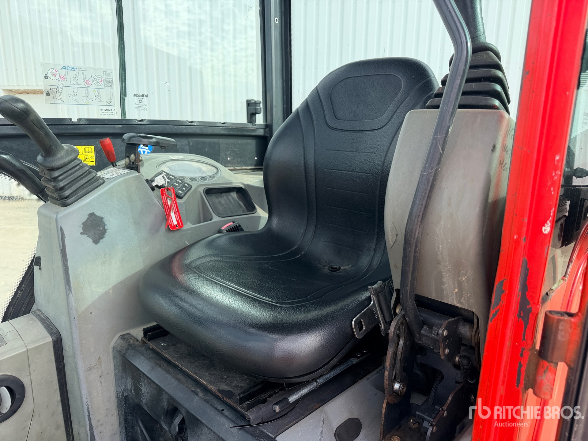 2015 Bobcat E17
