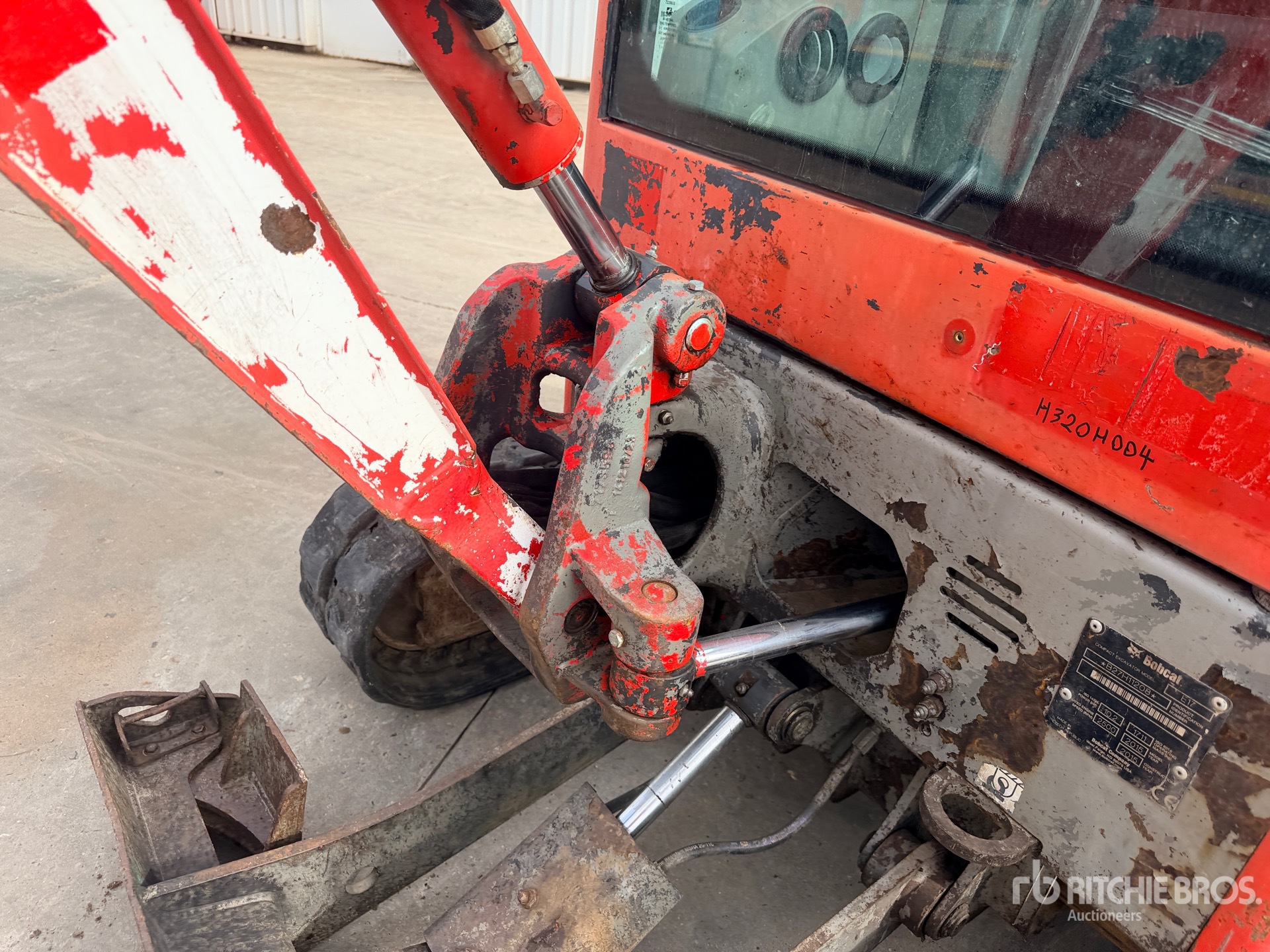 2015 Bobcat E17