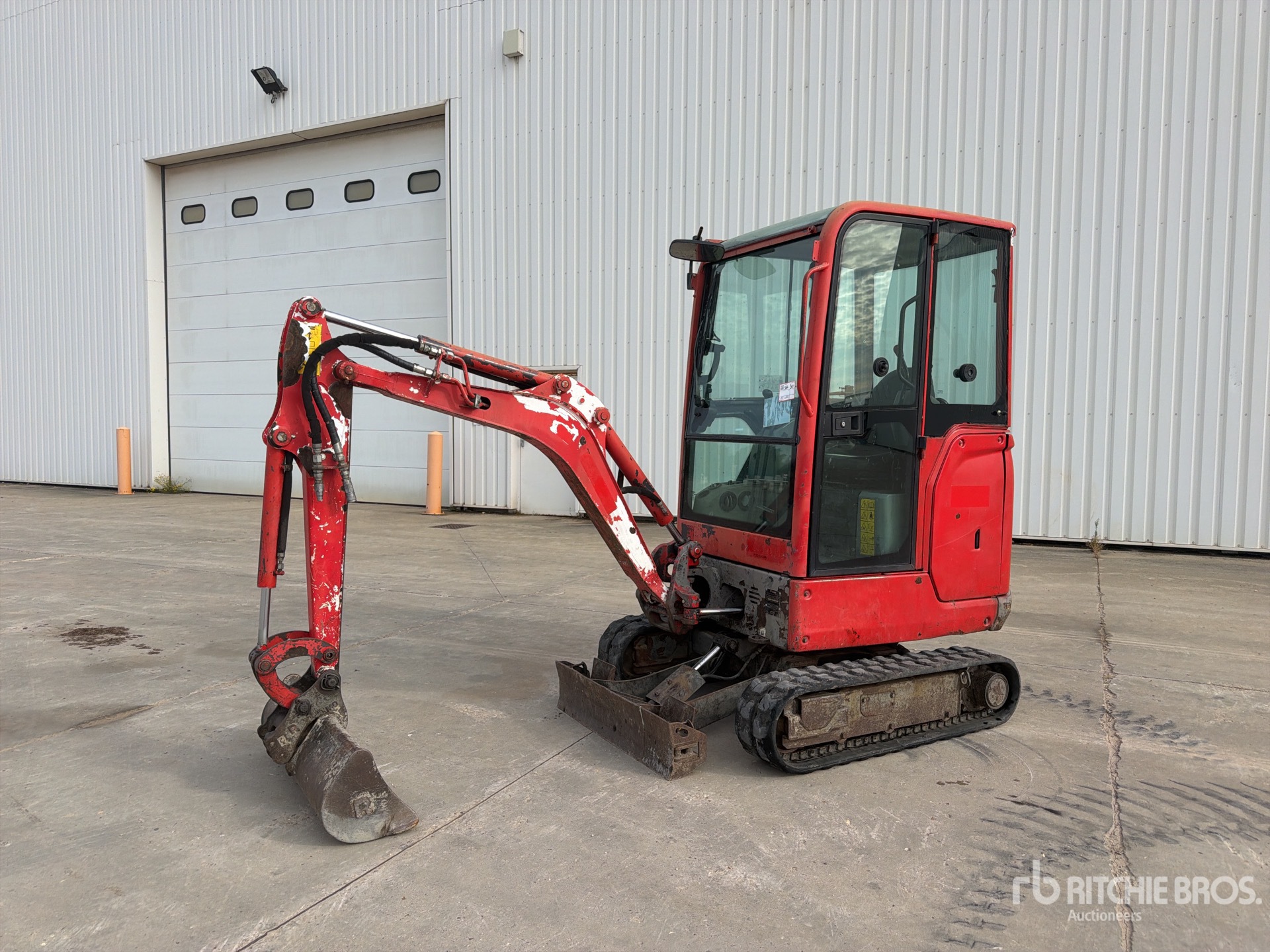 Photo of 2015 Bobcat E17