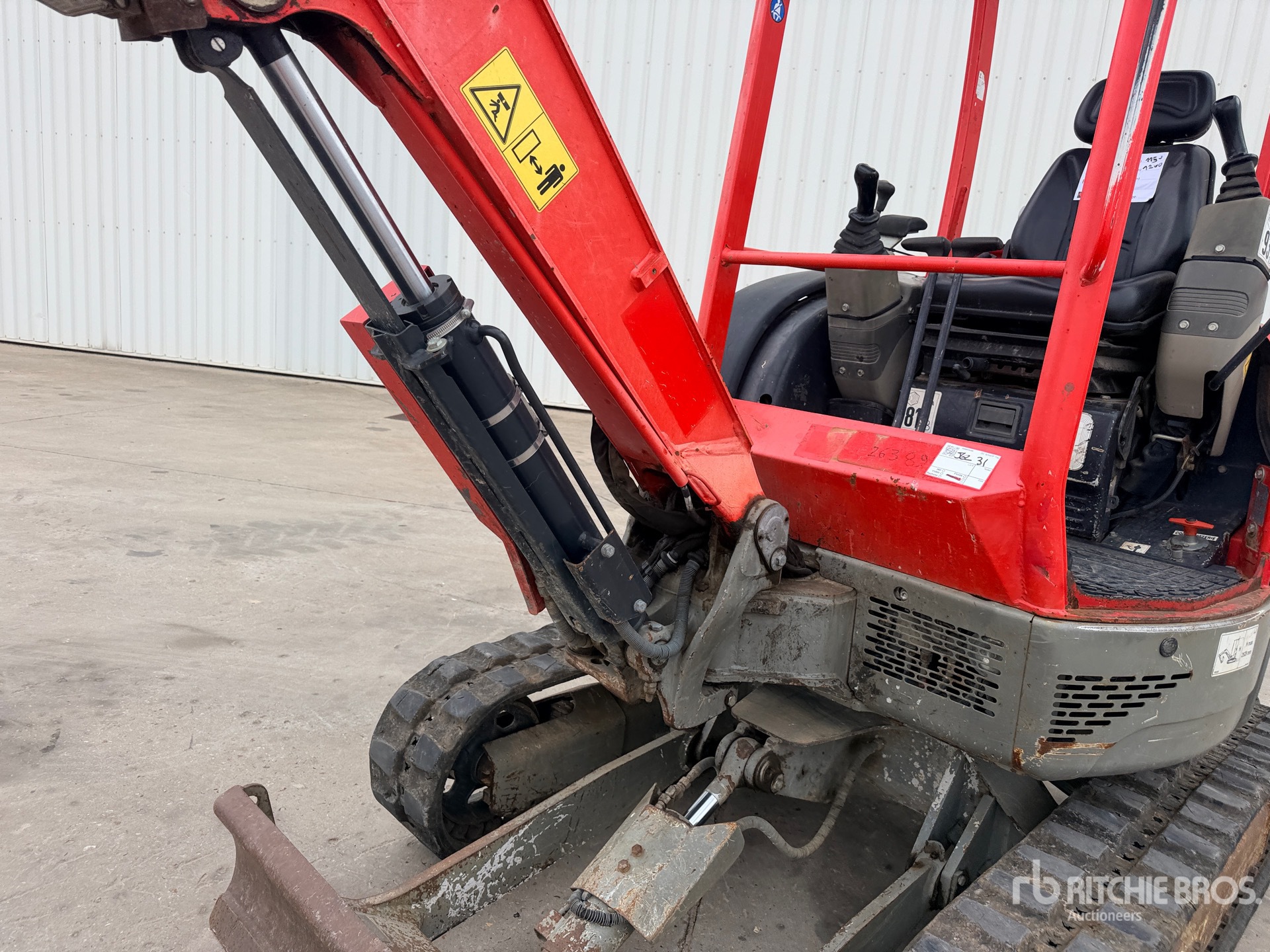 2017 Yanmar VIO25-4