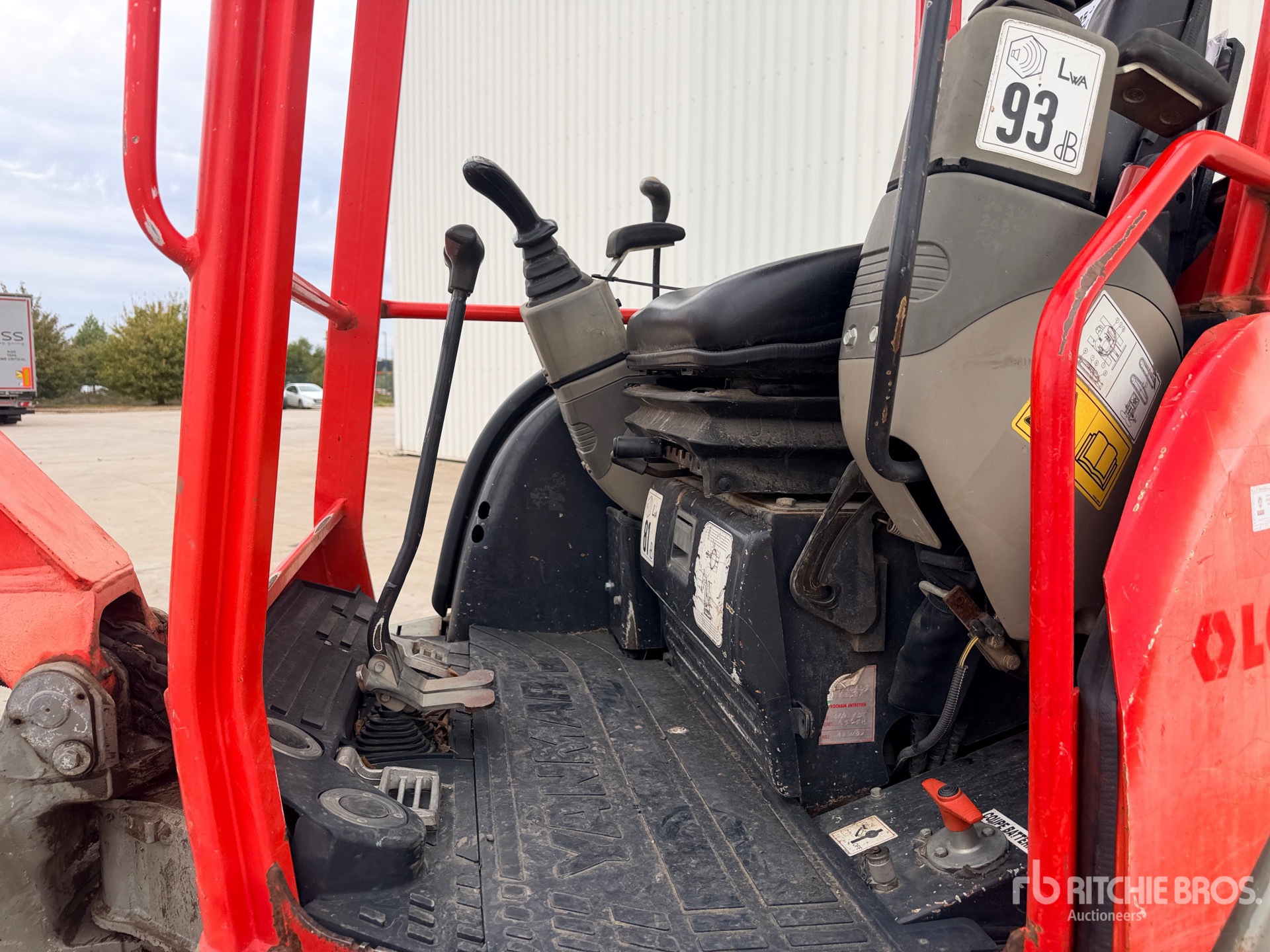 2017 Yanmar VIO25-4