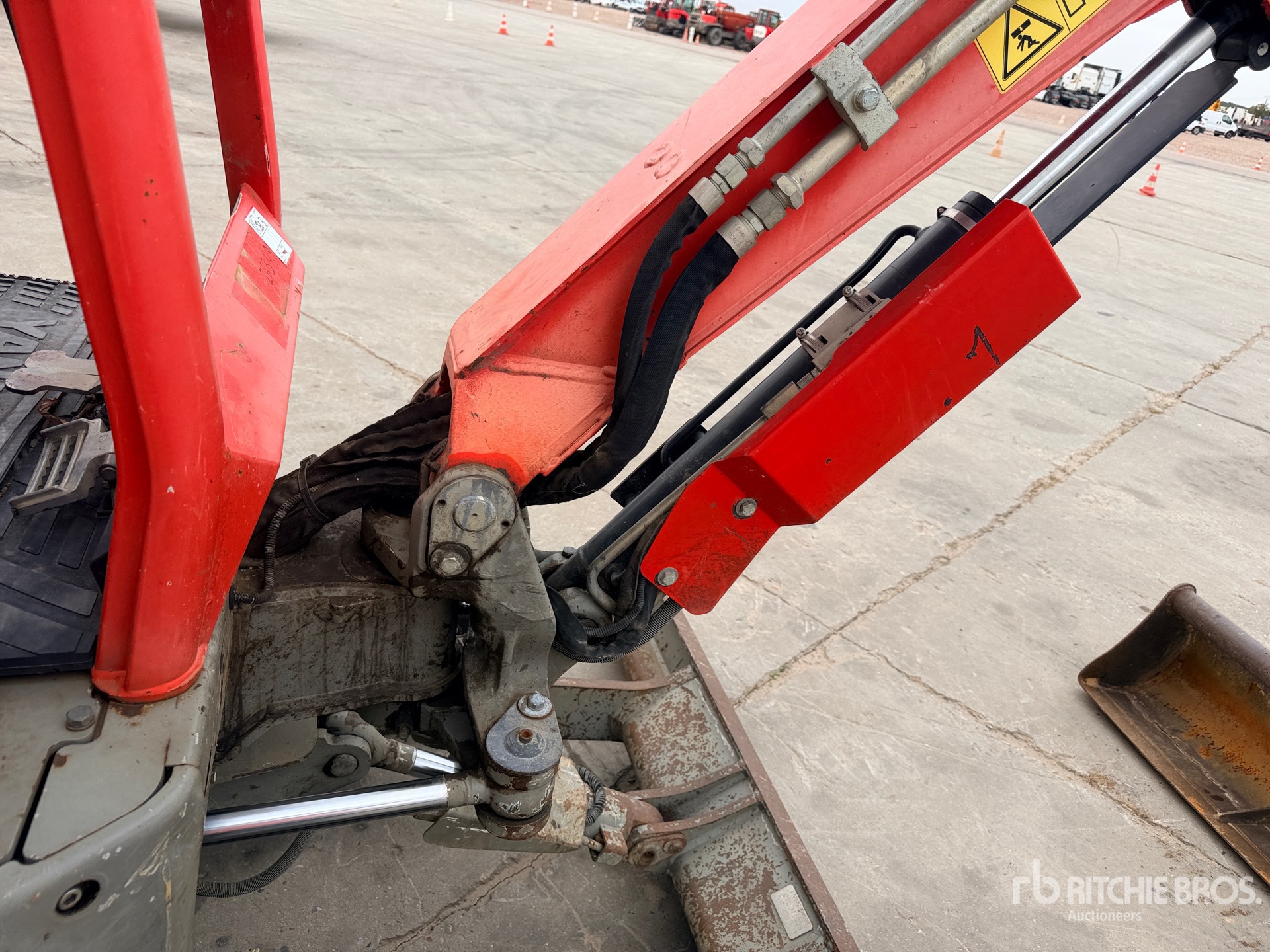 2017 Yanmar VIO25-4