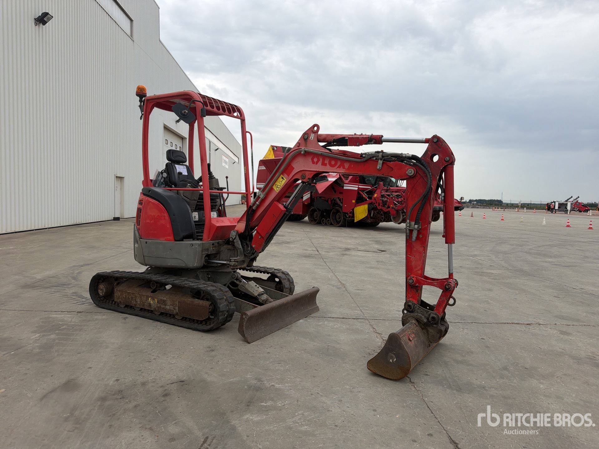 2017 Yanmar VIO25-4
