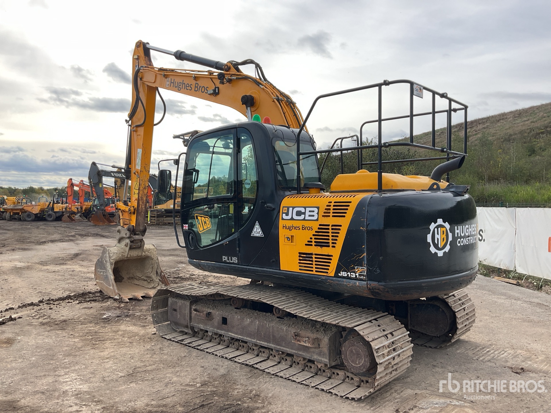 2018 JCB JS131LC