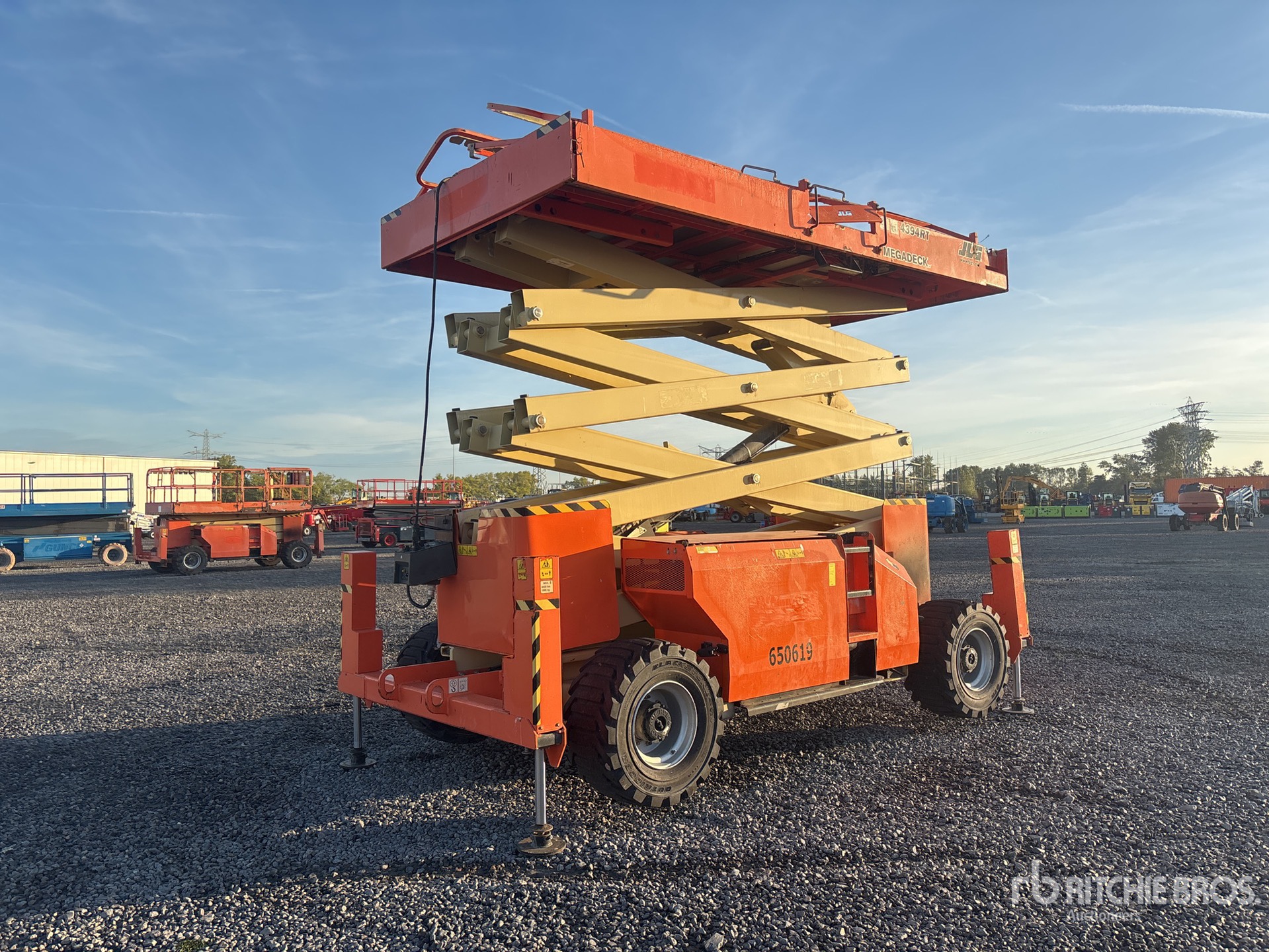 2016 JLG 4394RT