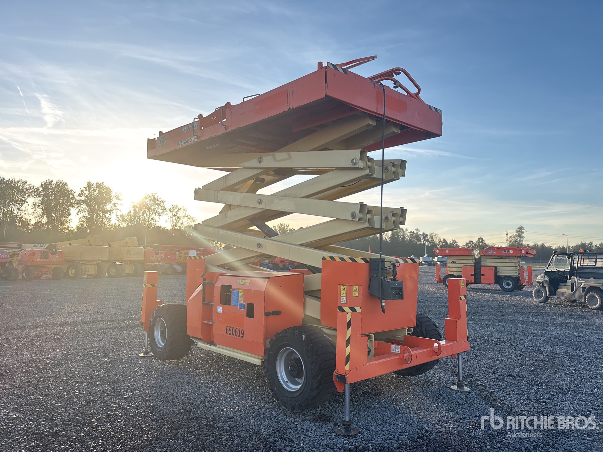 2016 JLG 4394RT