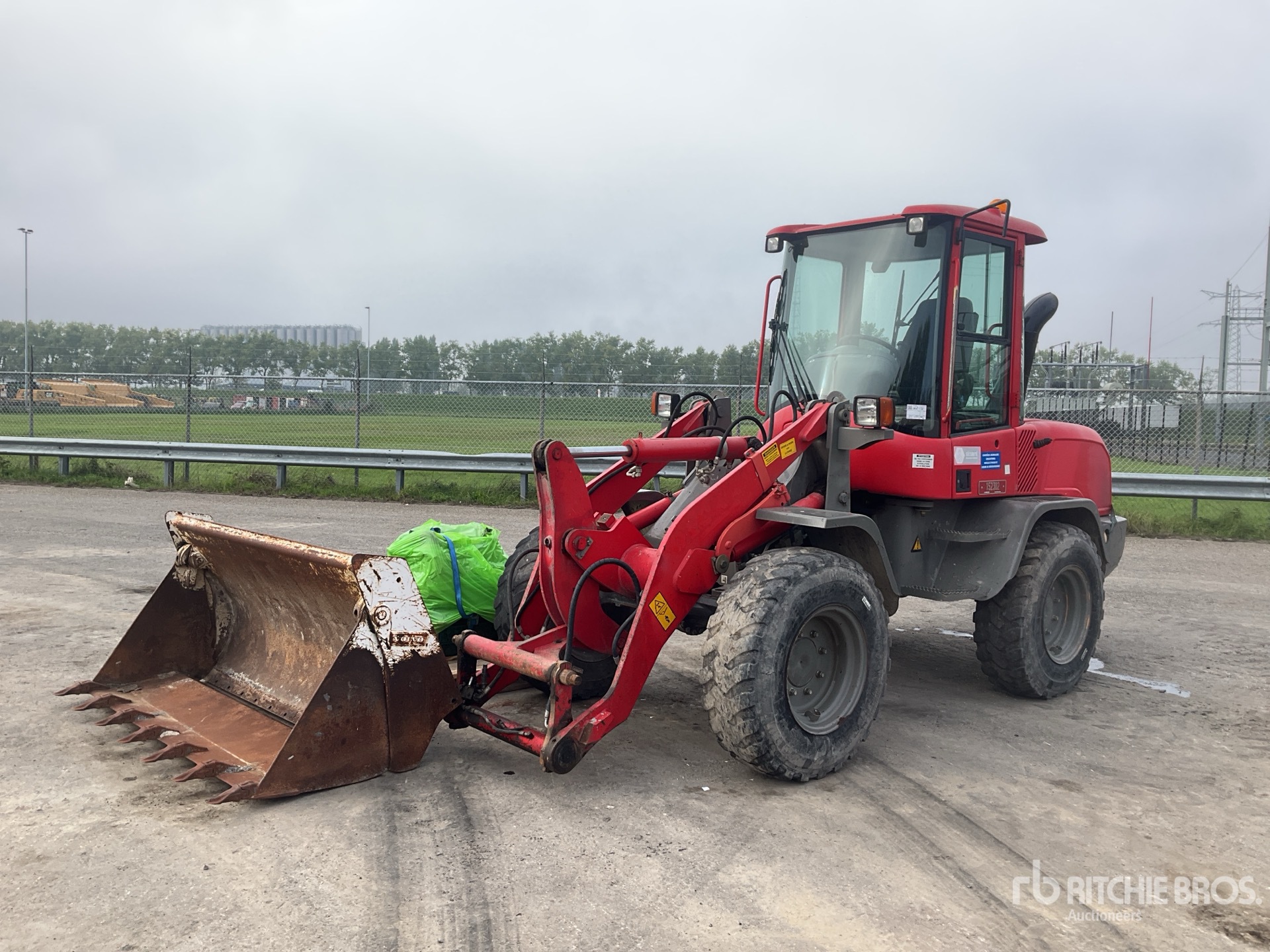 Photo of 2014 Volvo L30G