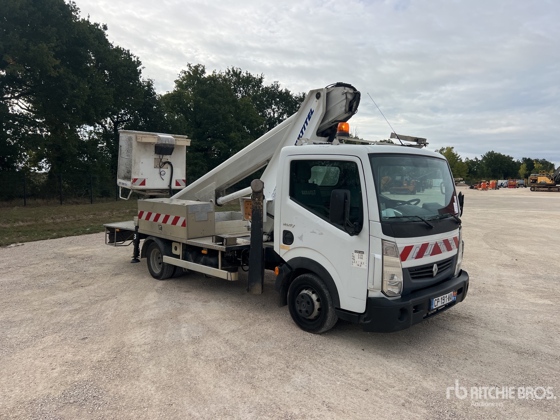 2013 Renault F241