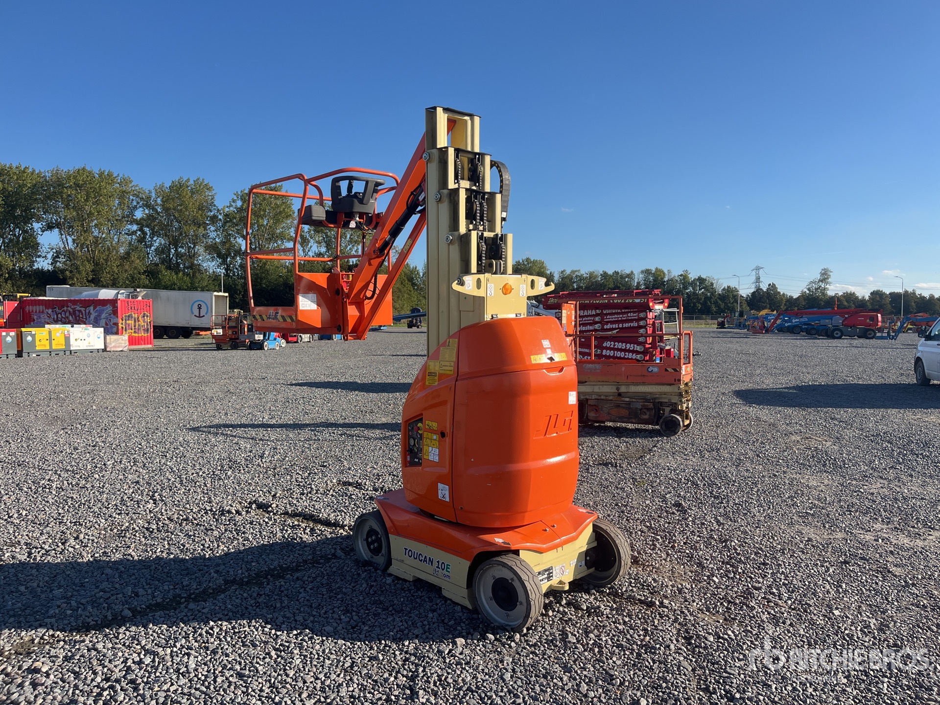2016 JLG TOUCAN 10E