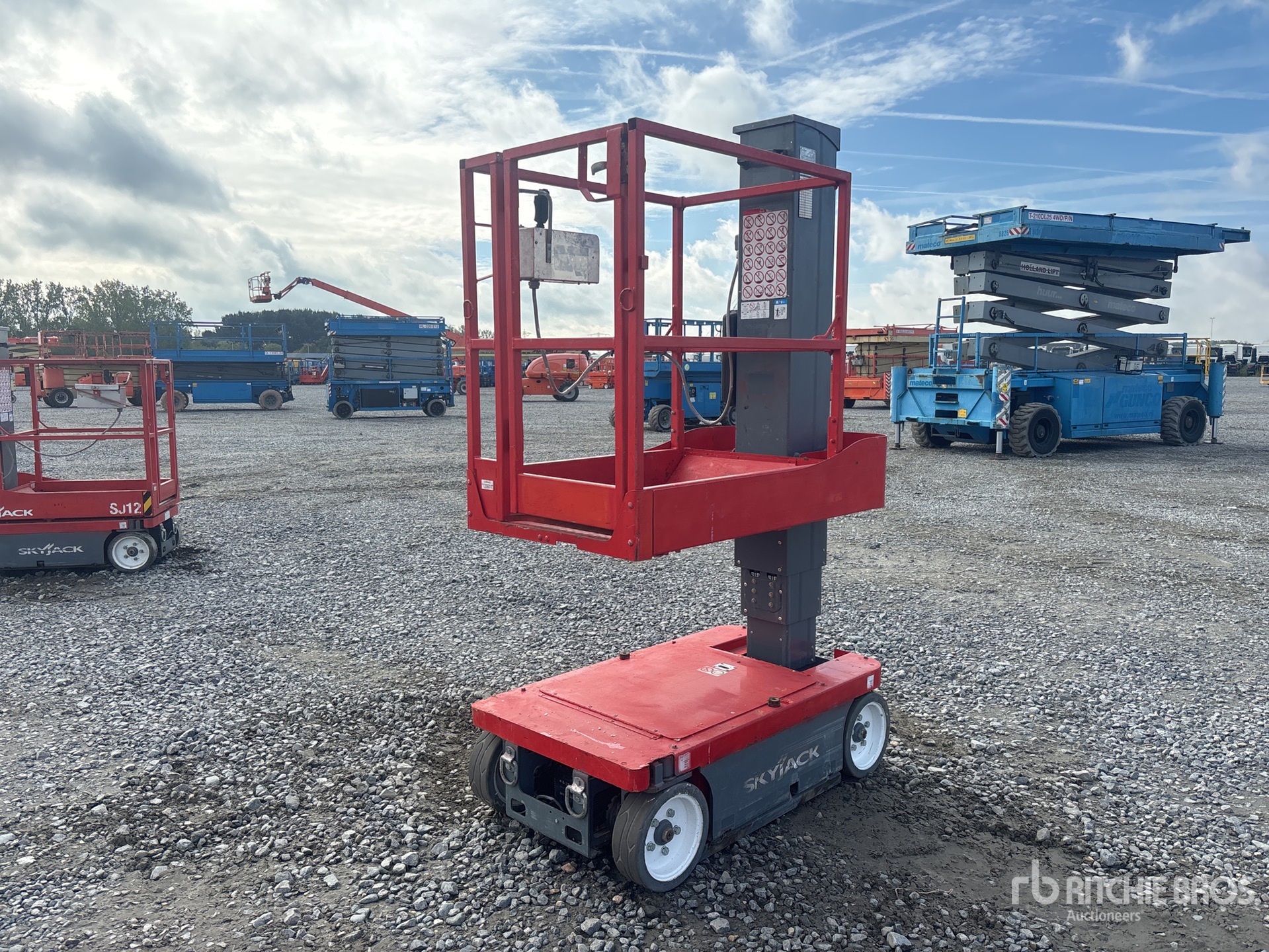 2016 Skyjack SJ12