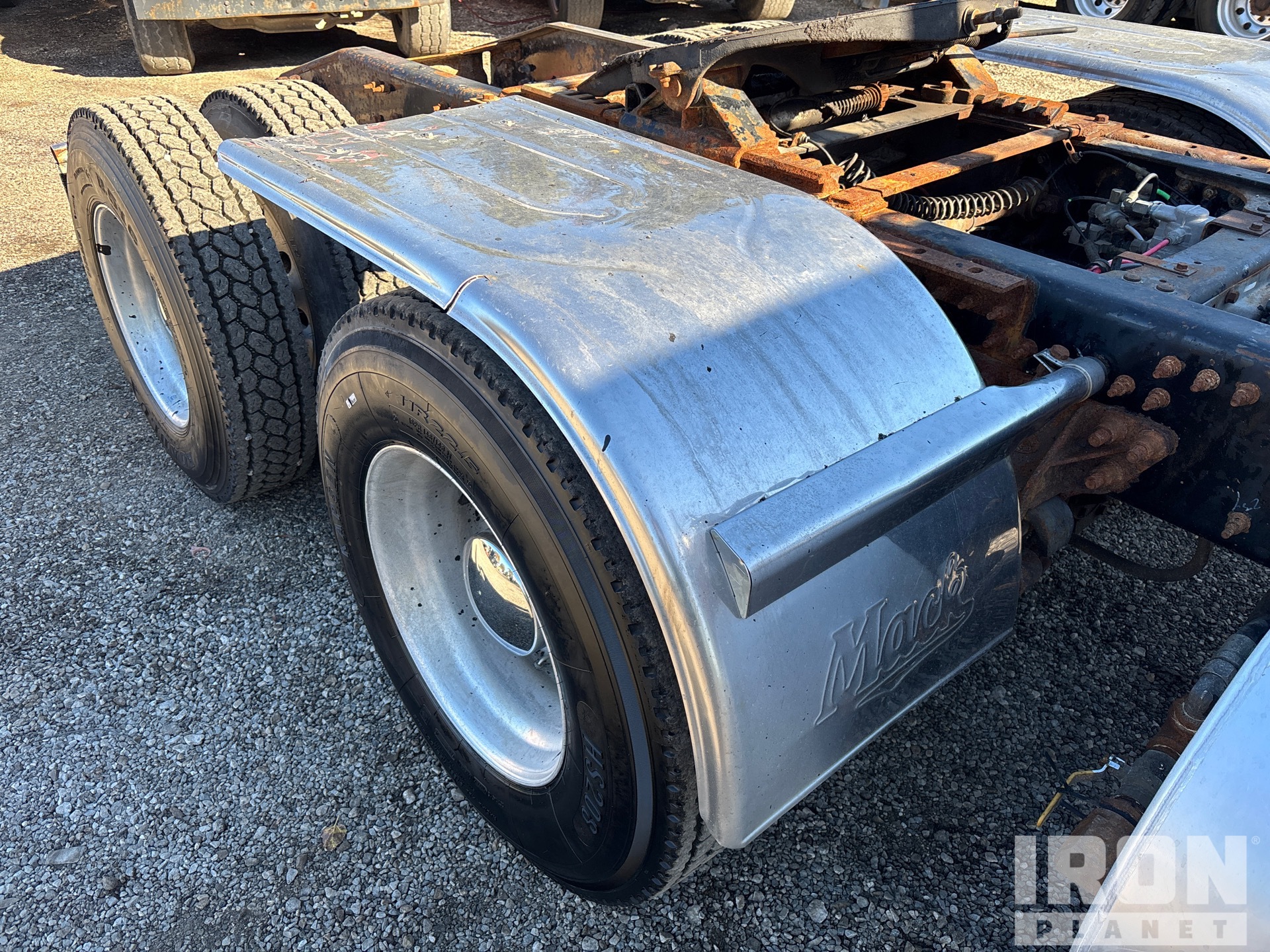 2013 Mack CXU613