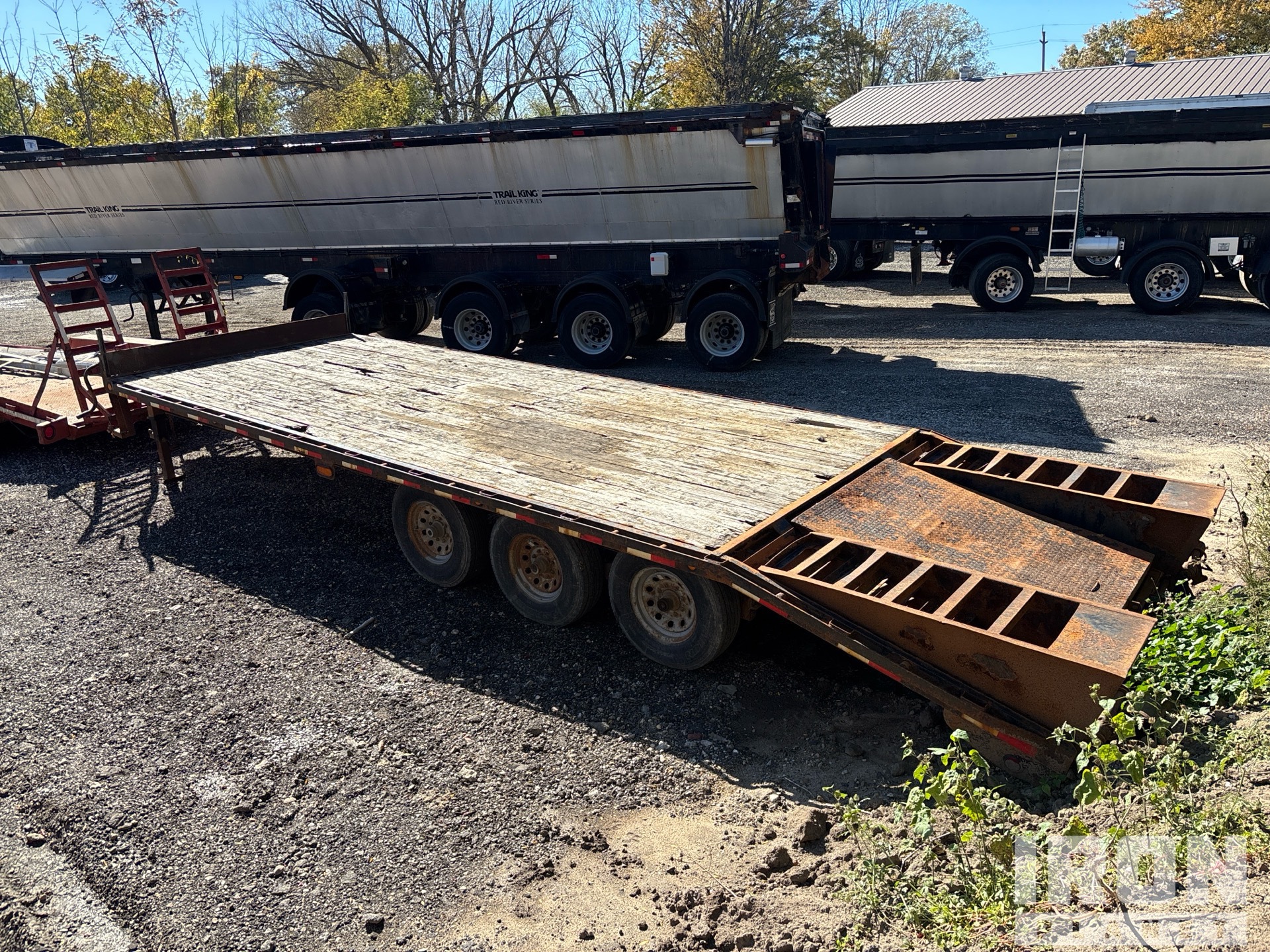 2009 Load Max 25 FT TRI/A