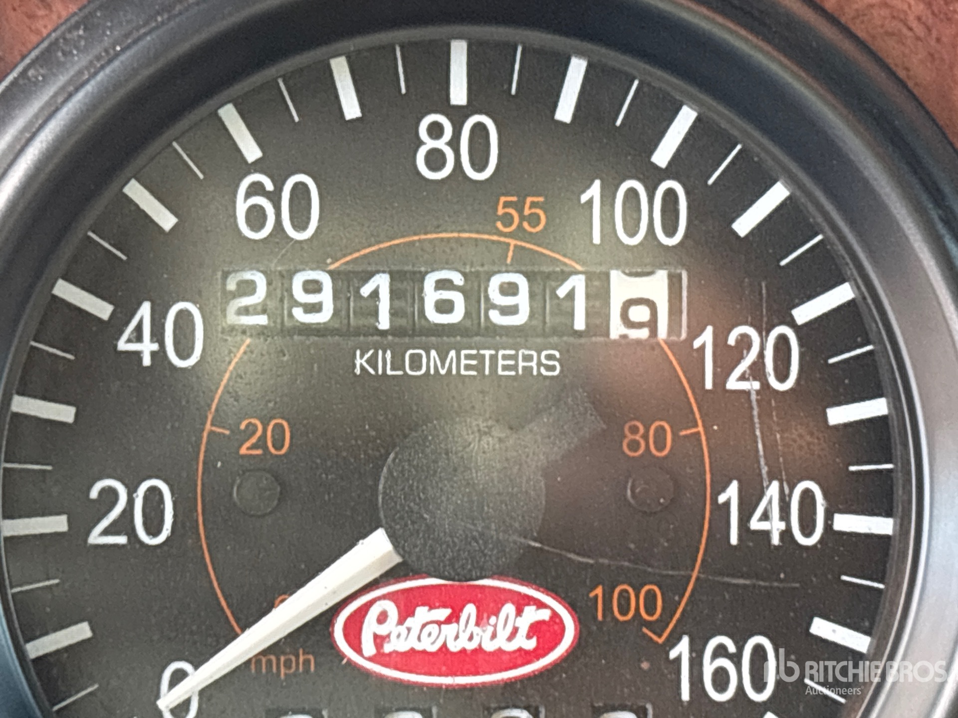 2004 Peterbilt 330