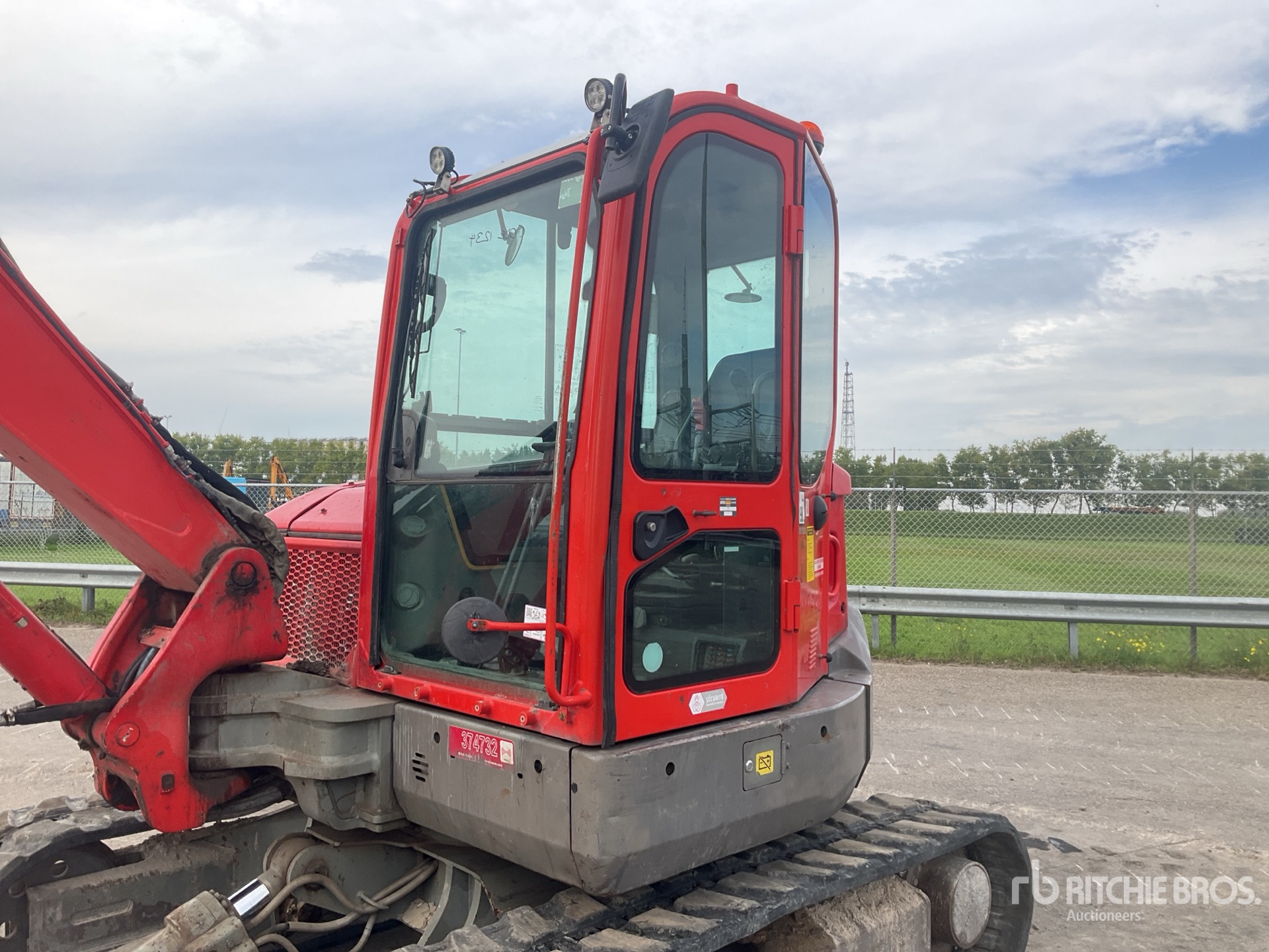 2019 Volvo ECR88D