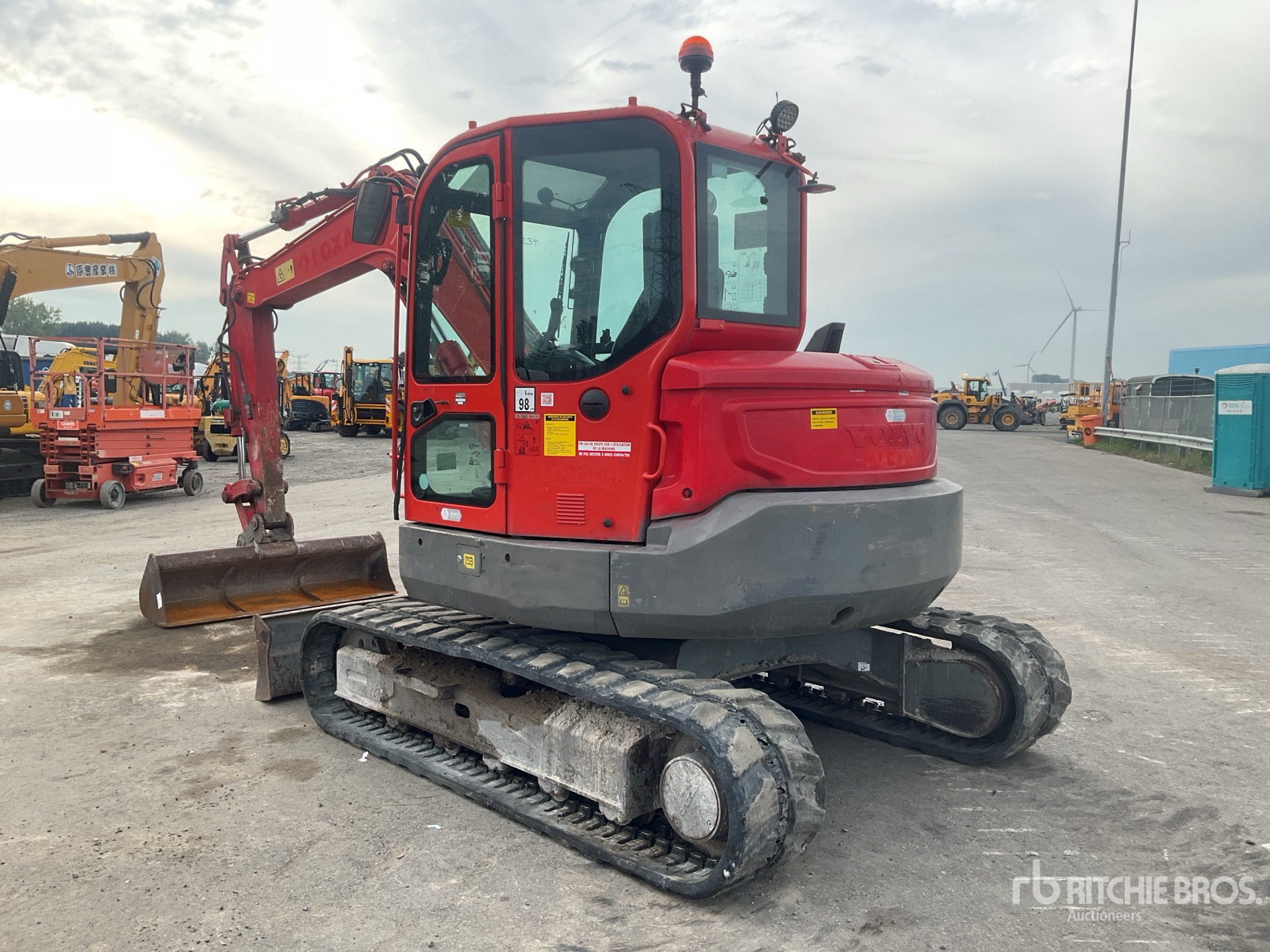 2019 Volvo ECR88D