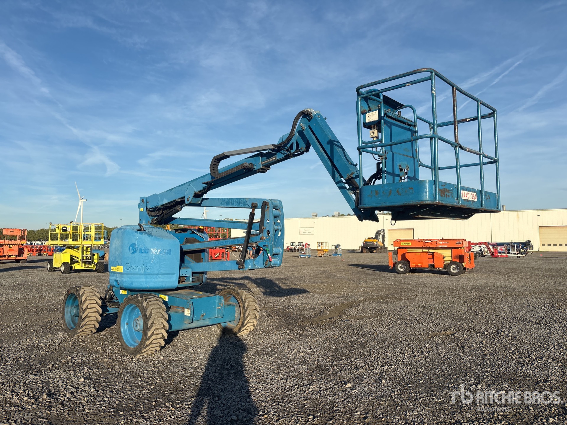 2011 Genie Z-45/25