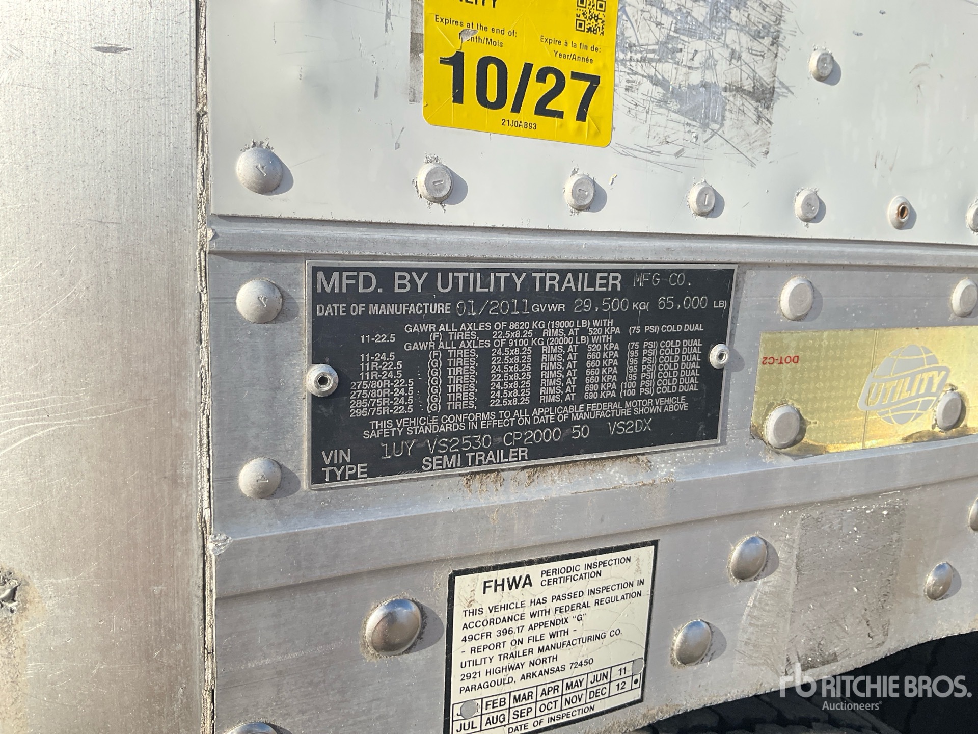 2012 Utility VS2