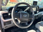 Cab with Elementy sterujące układem sterowania