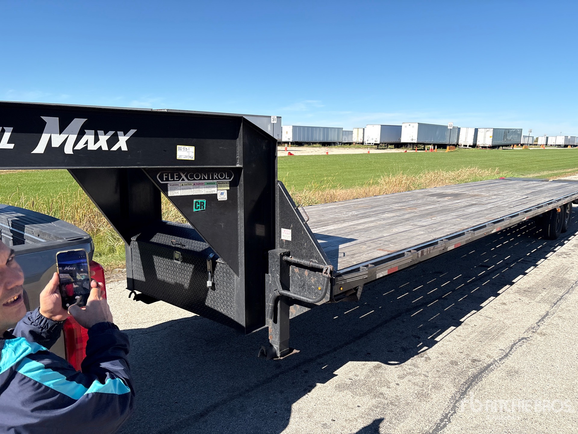 Photo of 2023 Trailmax 40 ft T/A Gooseneck
