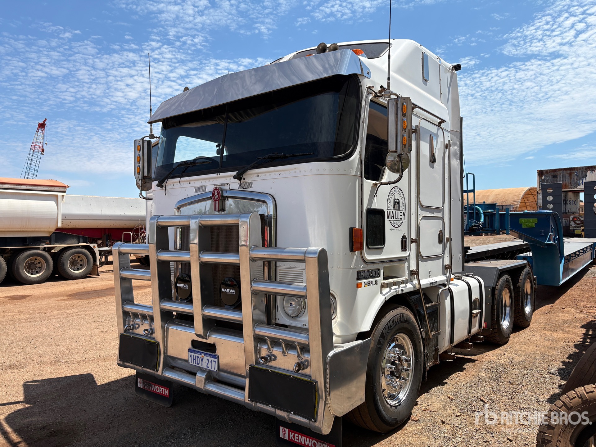 2005 Kenworth K104 AERODYNE