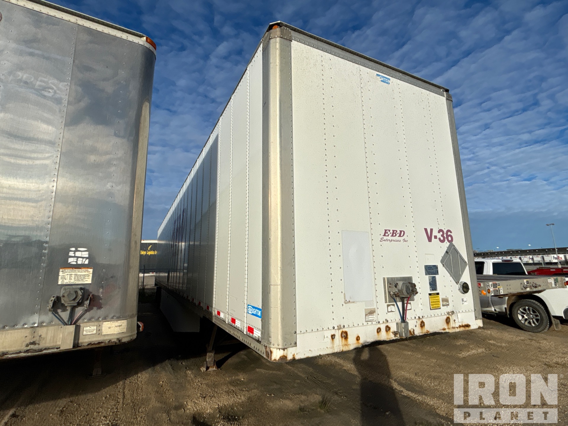 2011 Stoughton 53 ft x 102 in T/A