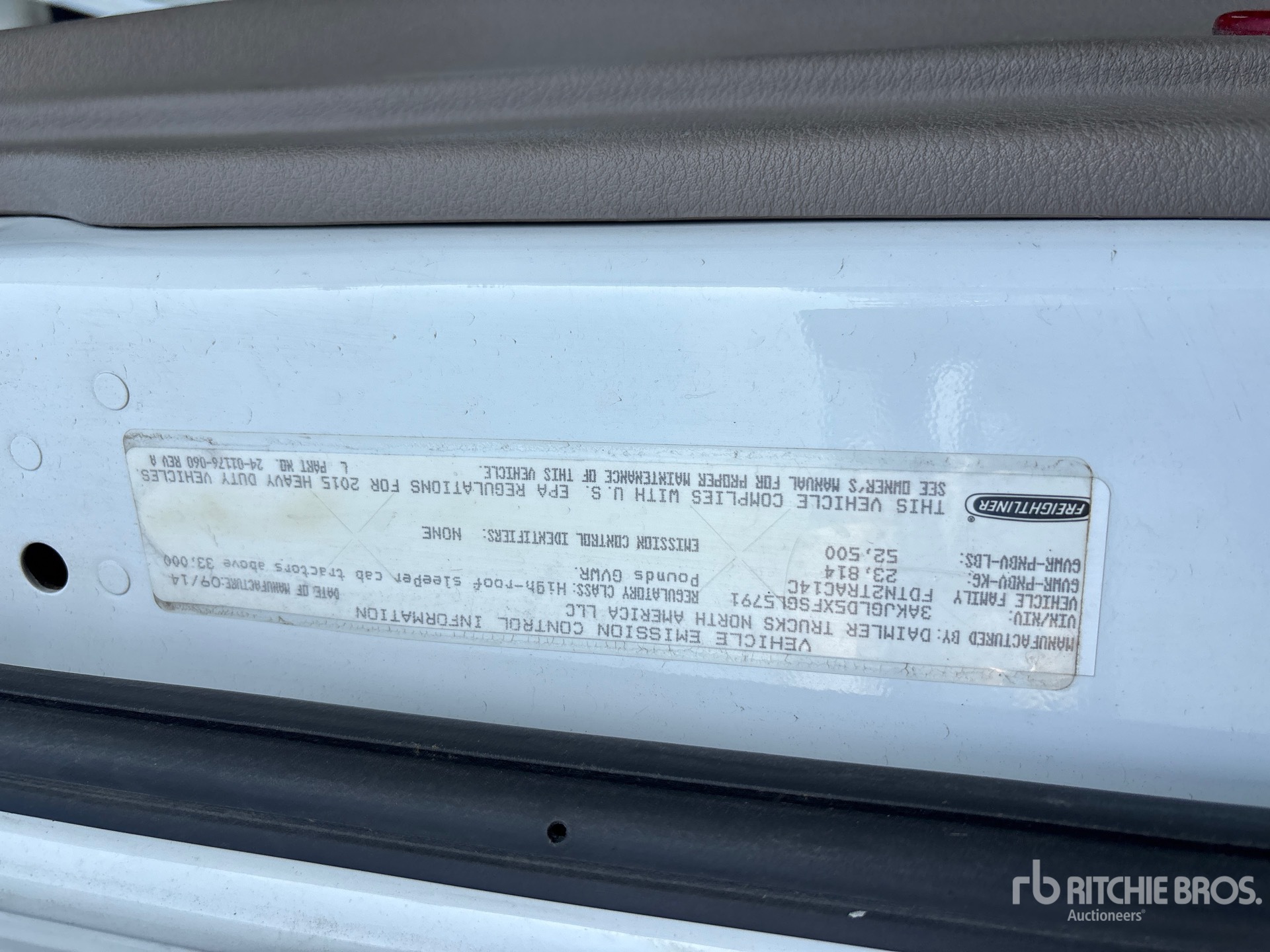 2015 Freightliner CASCADIA 125