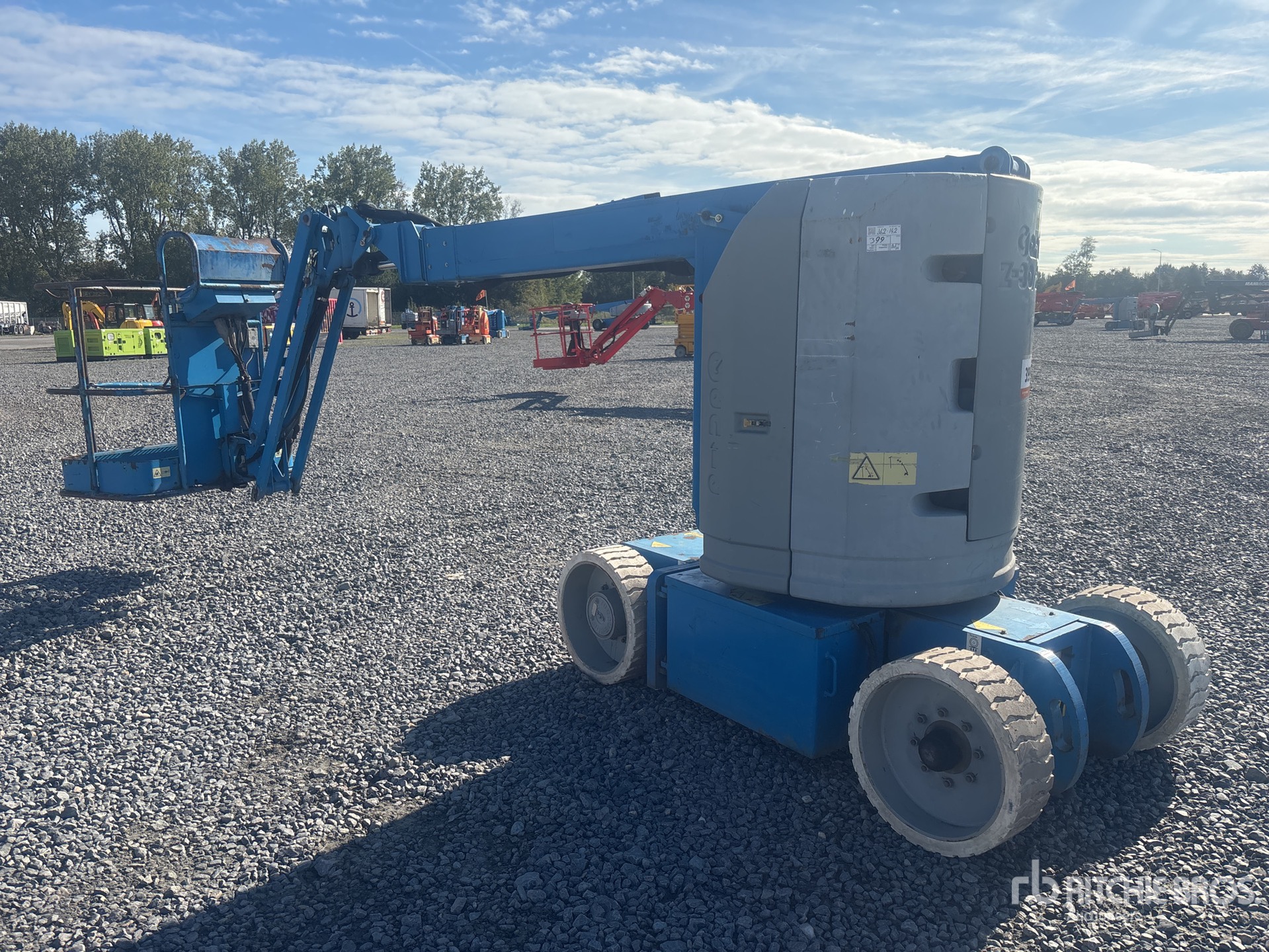 2007 Genie Z-30/20N