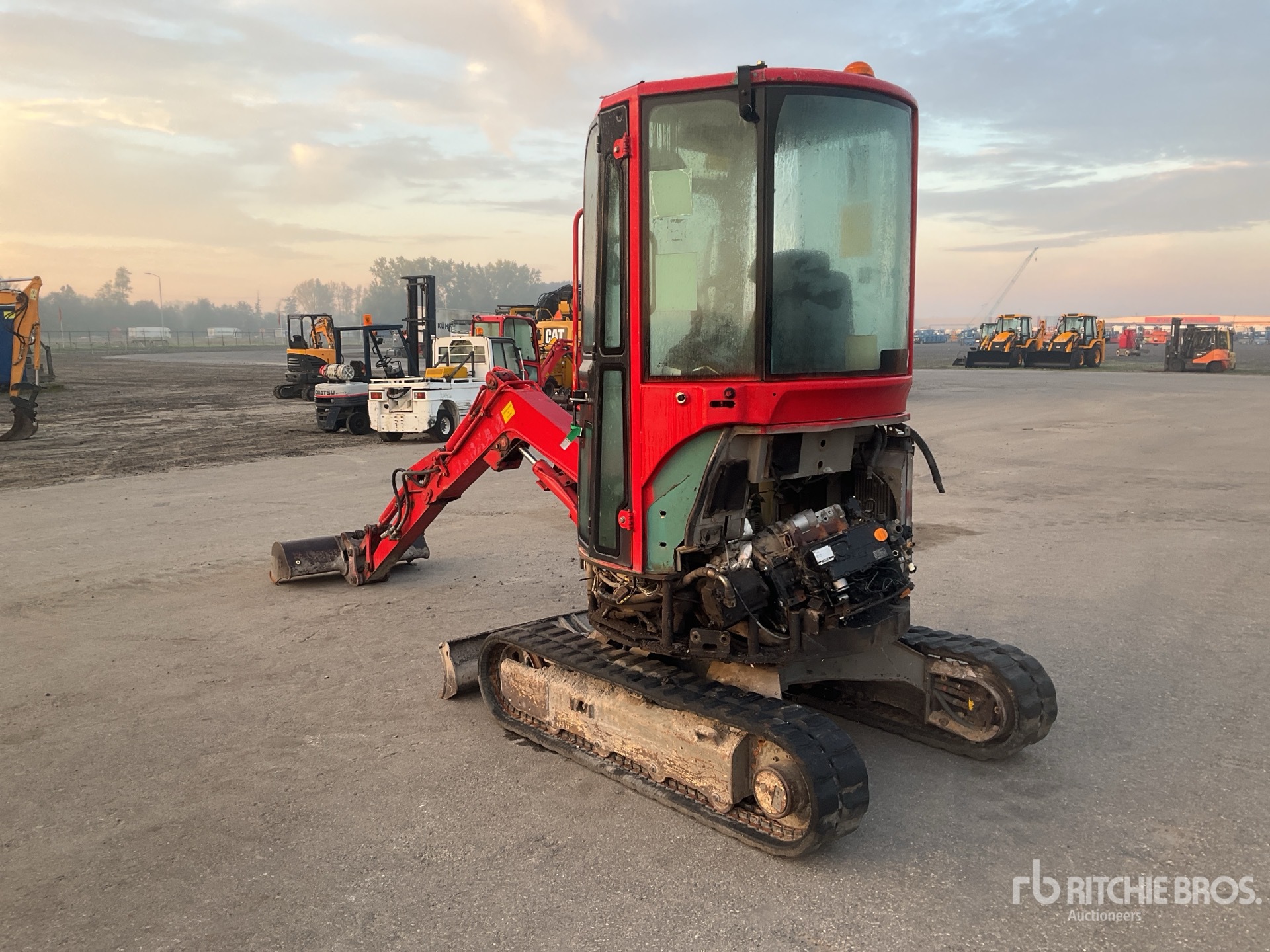 2013 Yanmar VIO20-4