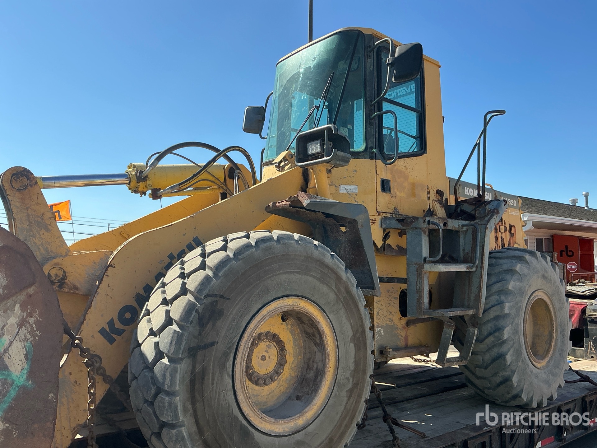 Photo of 2000 Komatsu WA320-3