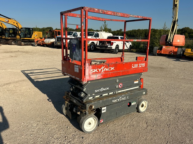 2018 Skyjack SJIII 3219 Electric Scissor Lift